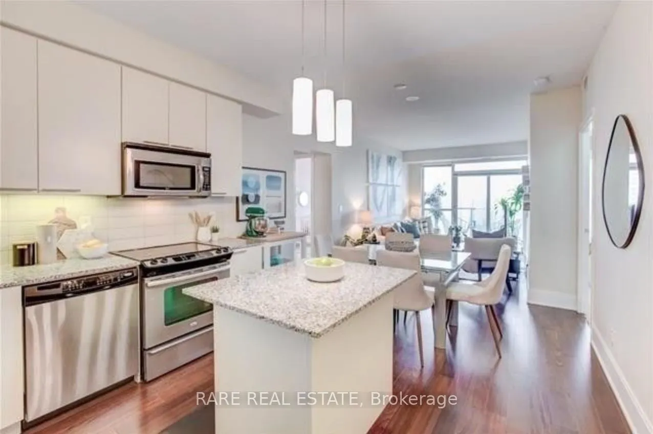 70 Roehampton Avenue, #1322