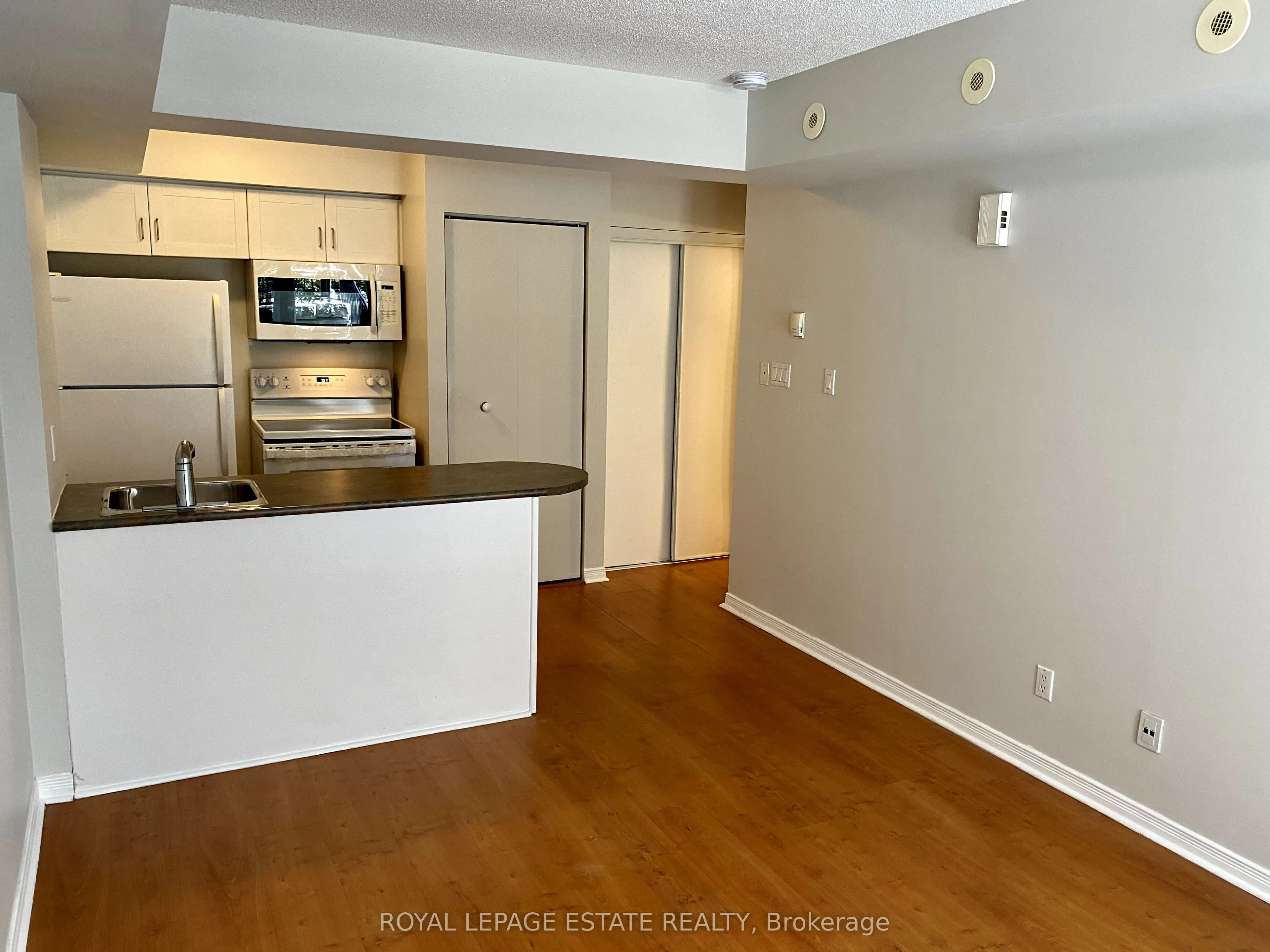 50 East Liberty Street, #1123