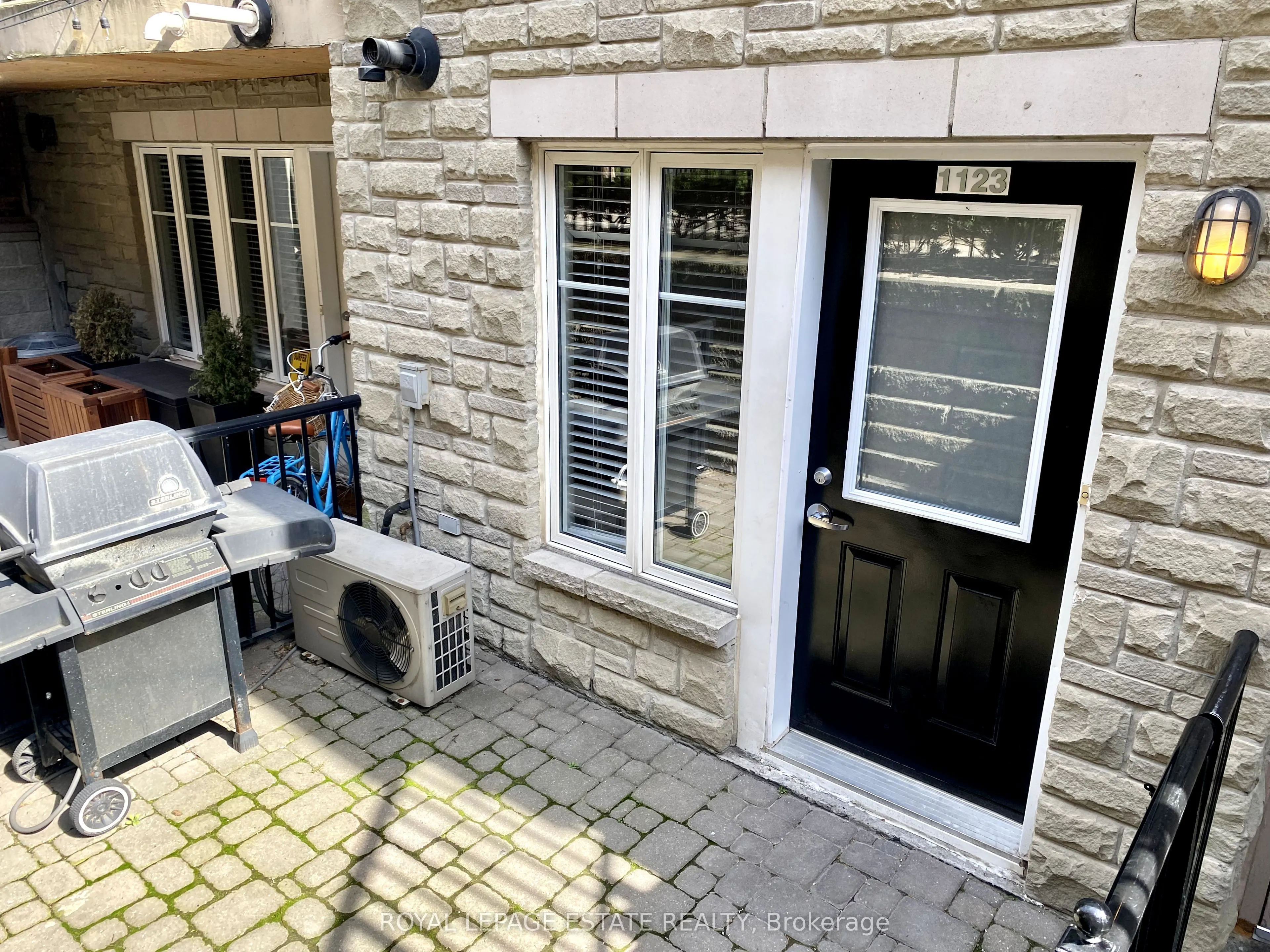 50 East Liberty Street, #1123
