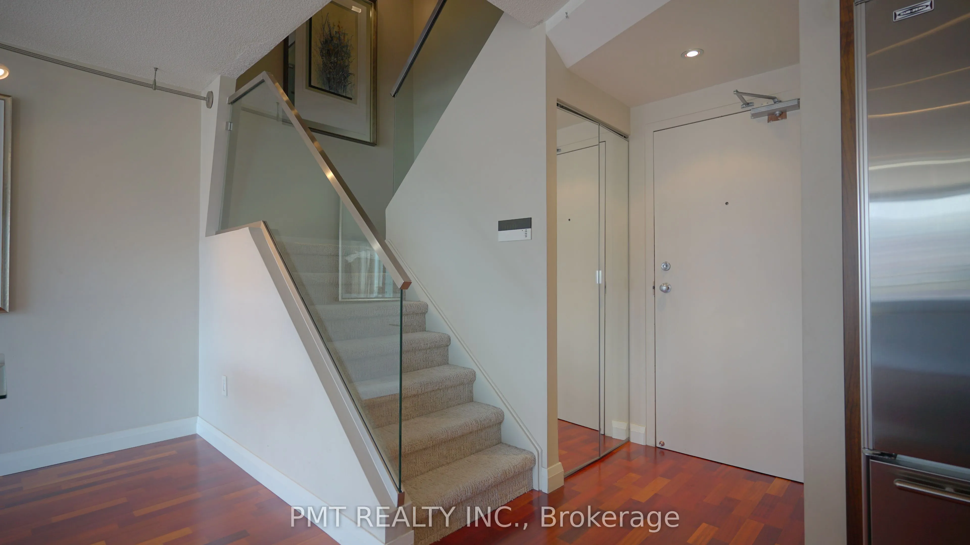 86 Gerrard Street E, #10B