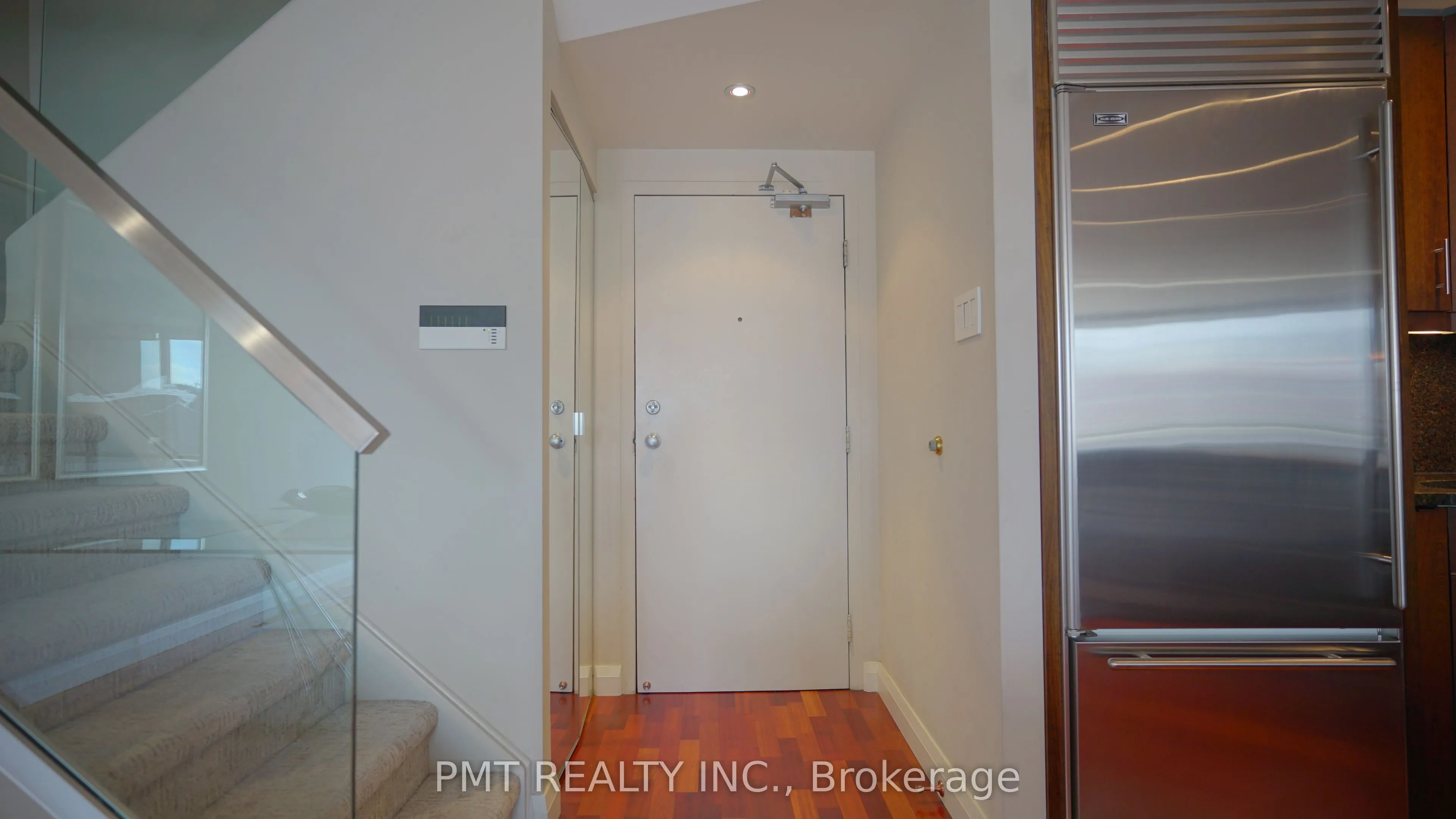 86 Gerrard Street E, #10B
