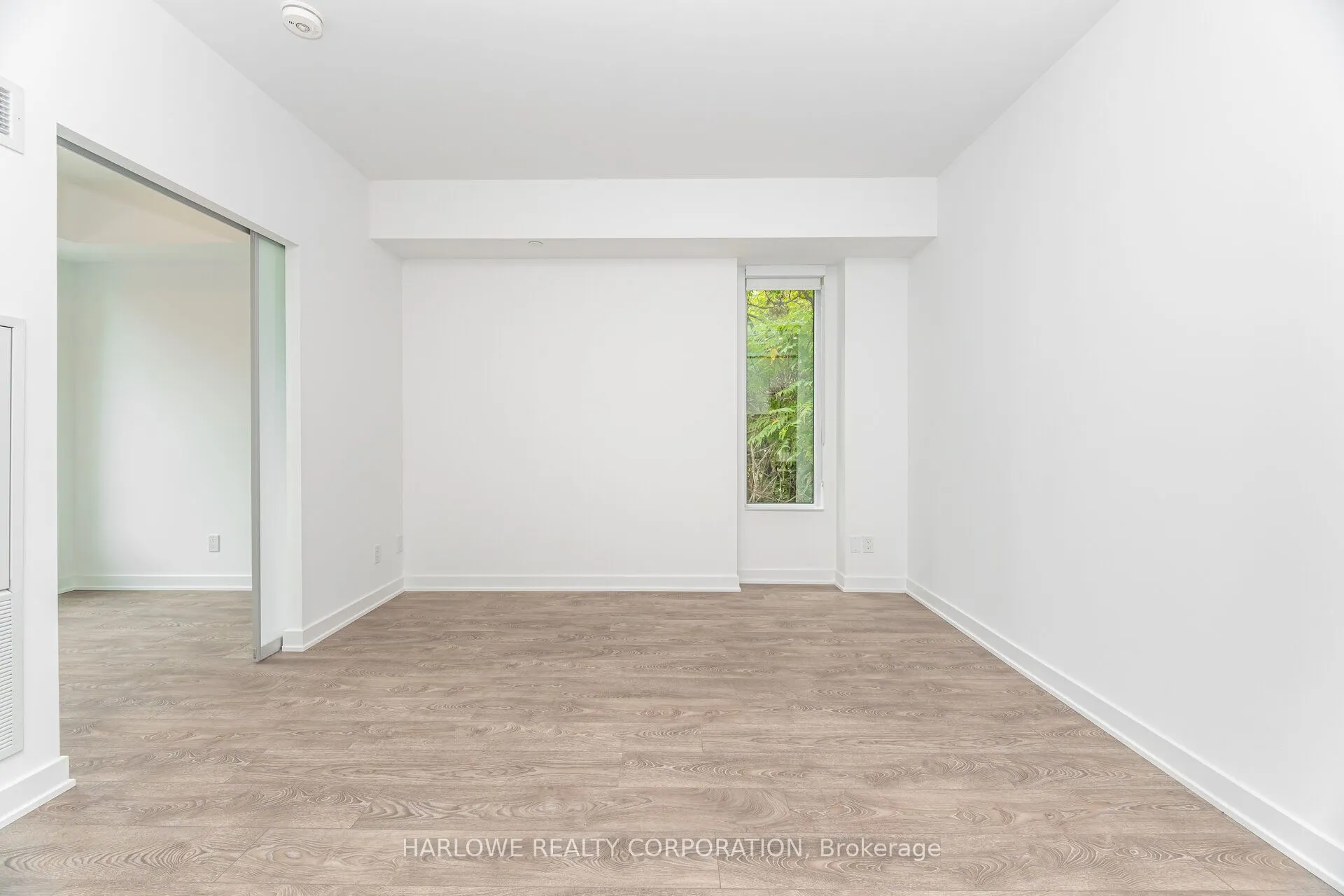 543 Richmond Street W, #320