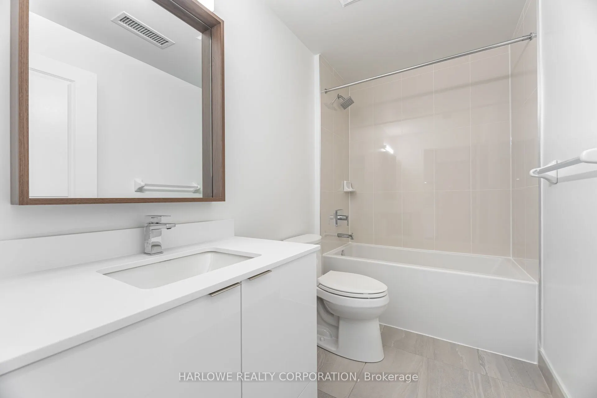 543 Richmond Street W, #320