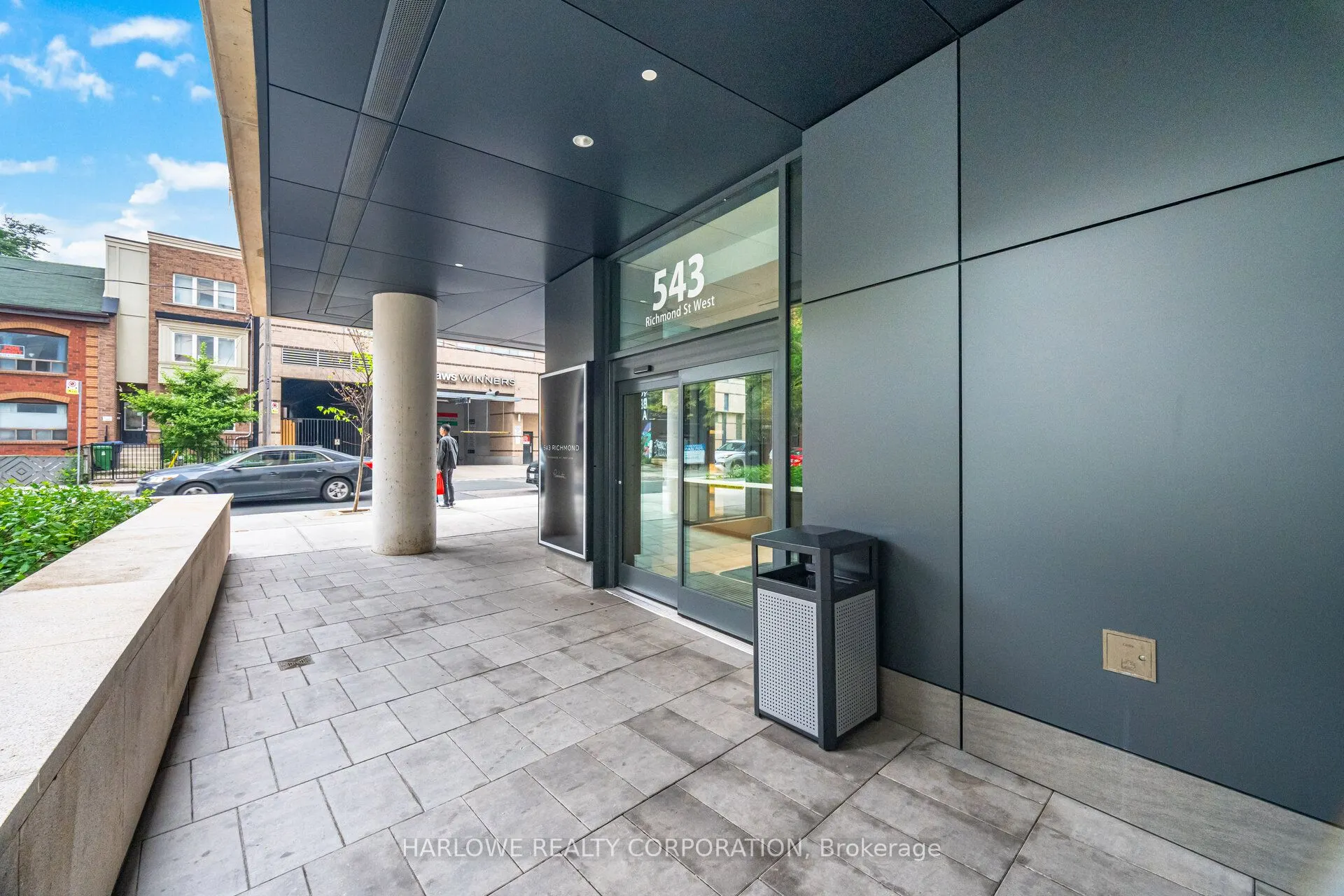 543 Richmond Street W, #320