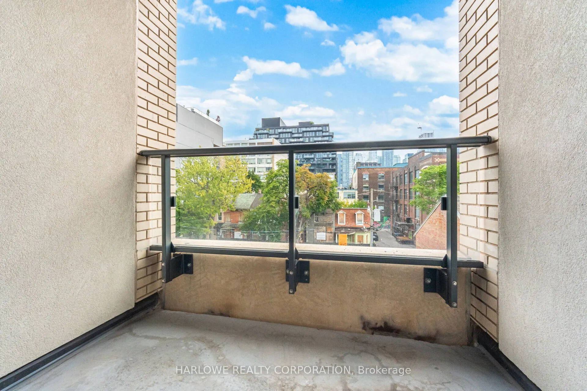 543 Richmond Street W, #320