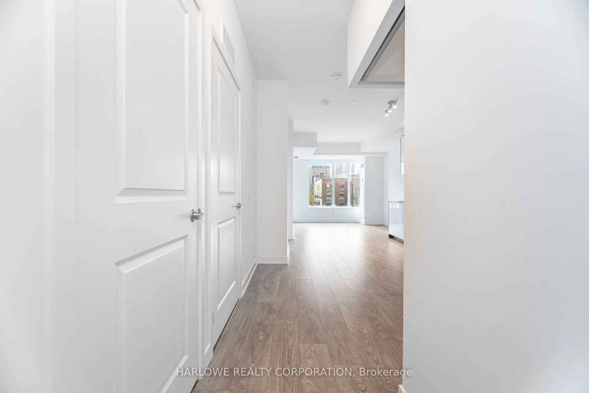543 Richmond Street W, #419