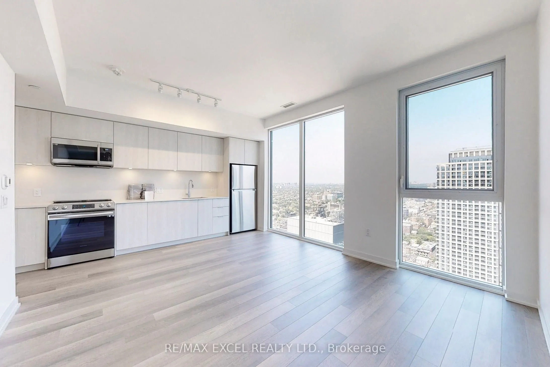 357 King Street W, #4103