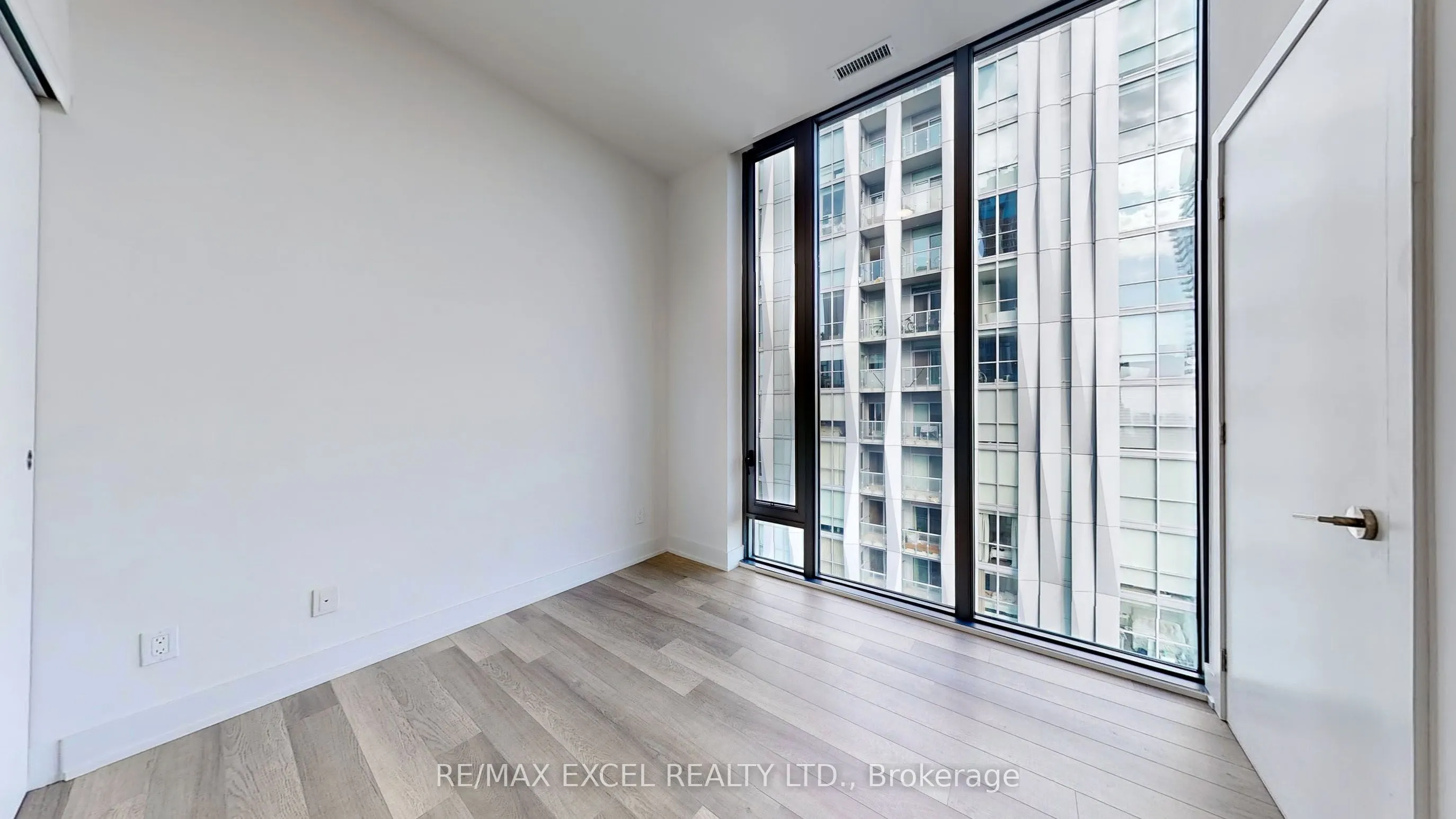 8 Cumberland Street, #5007