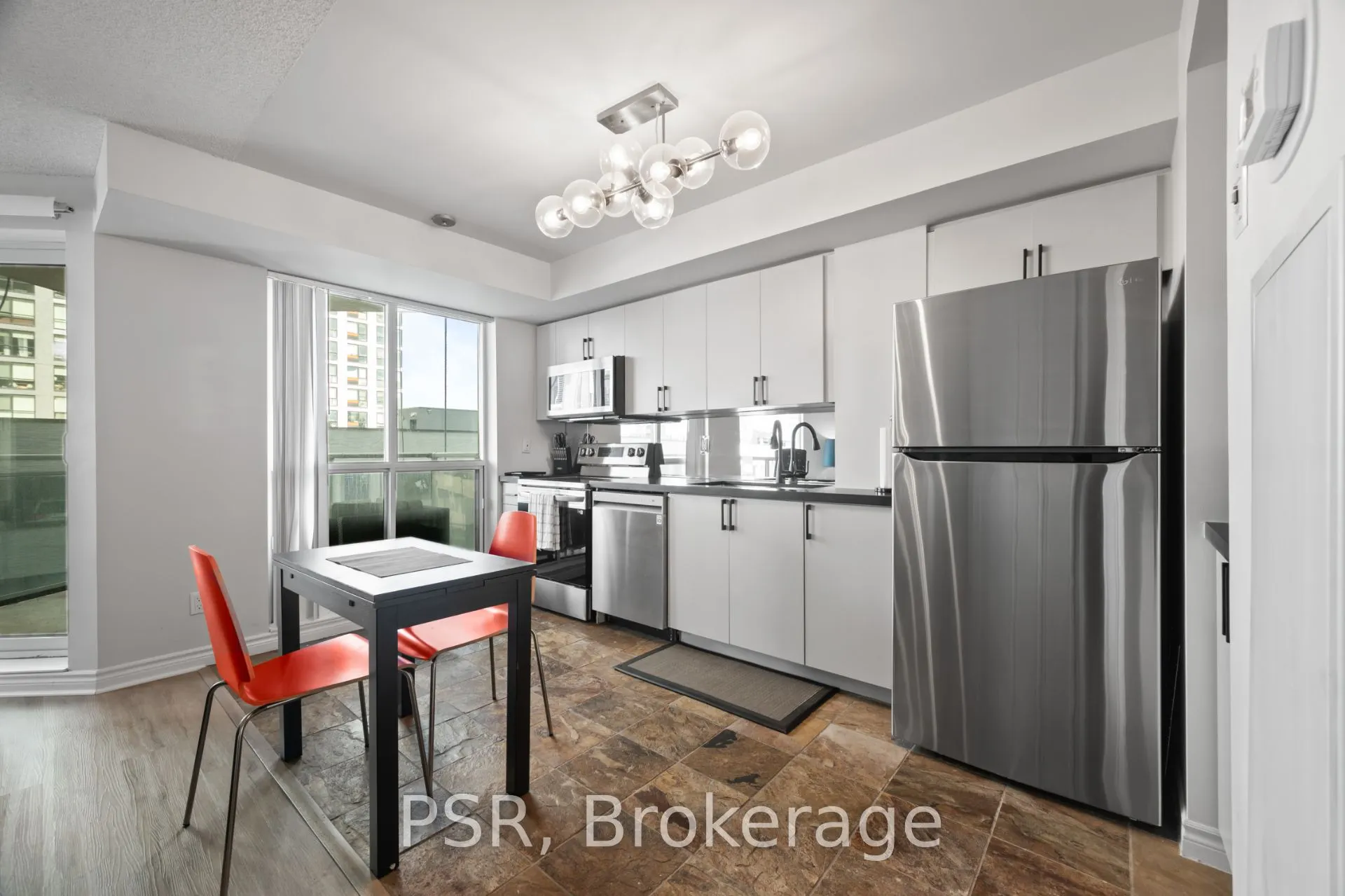 410 Queens Quay W, #511