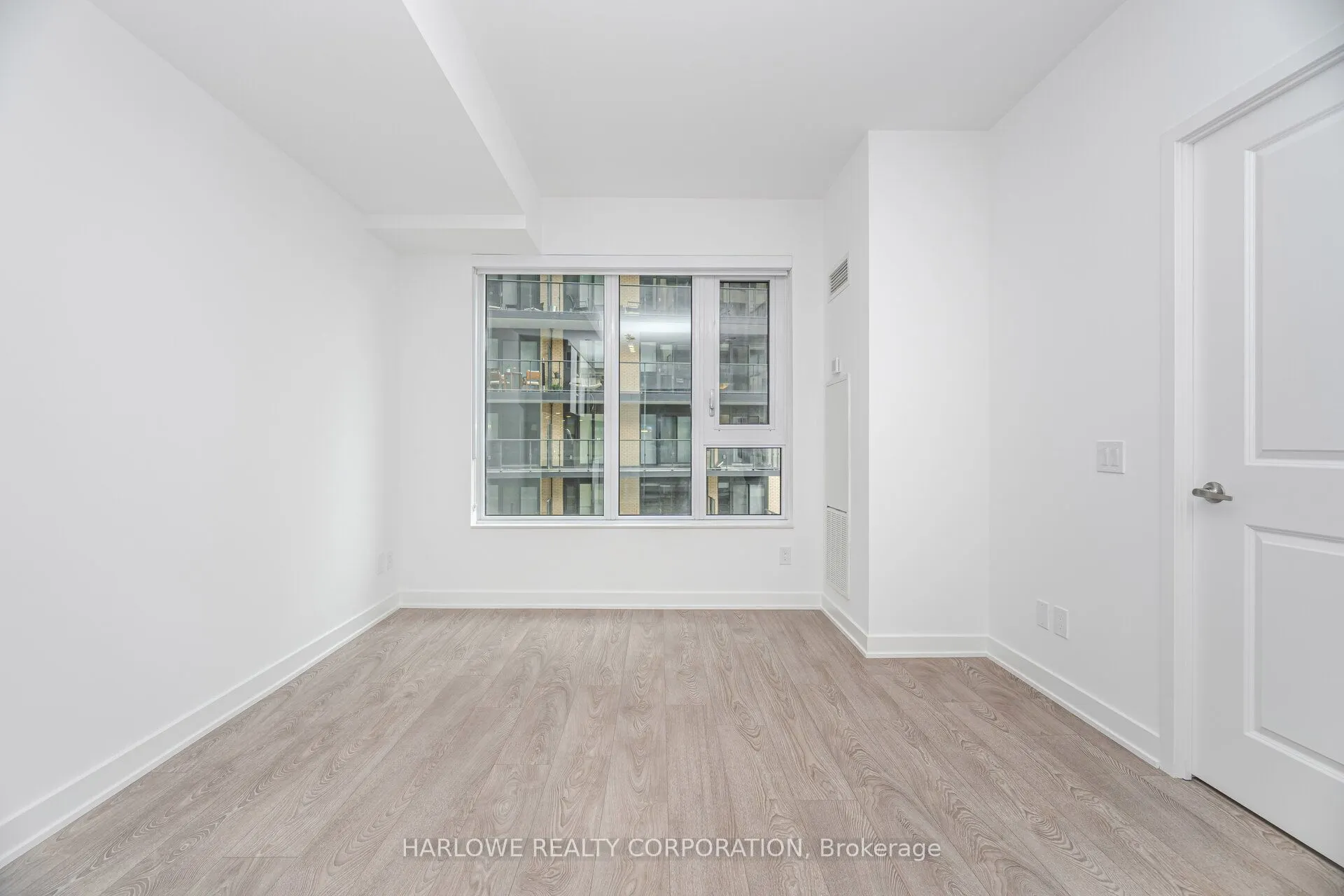 543 Richmond Street W, #532