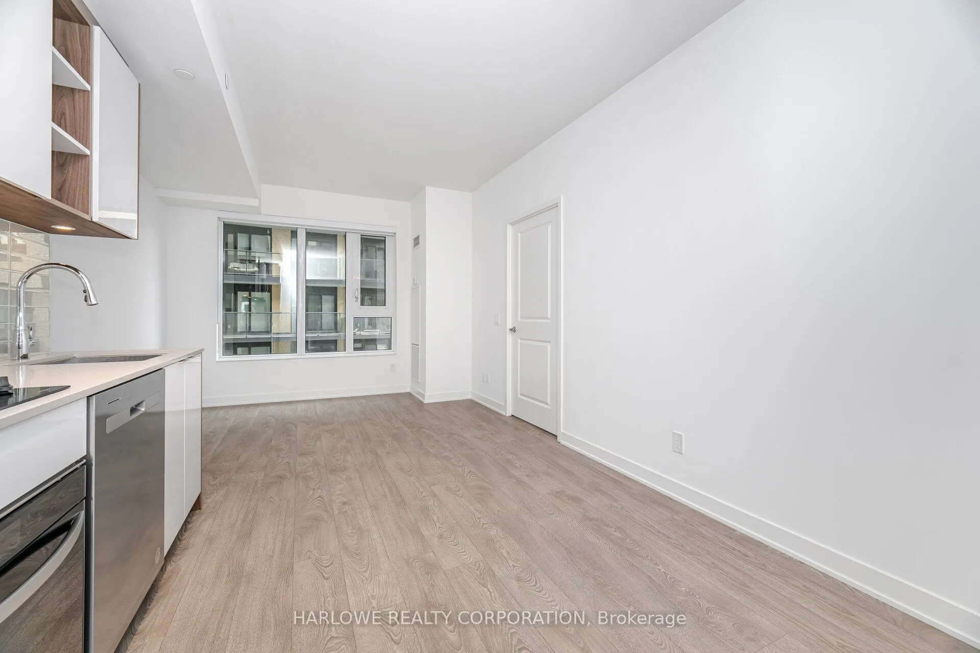 543 Richmond Street W, #532