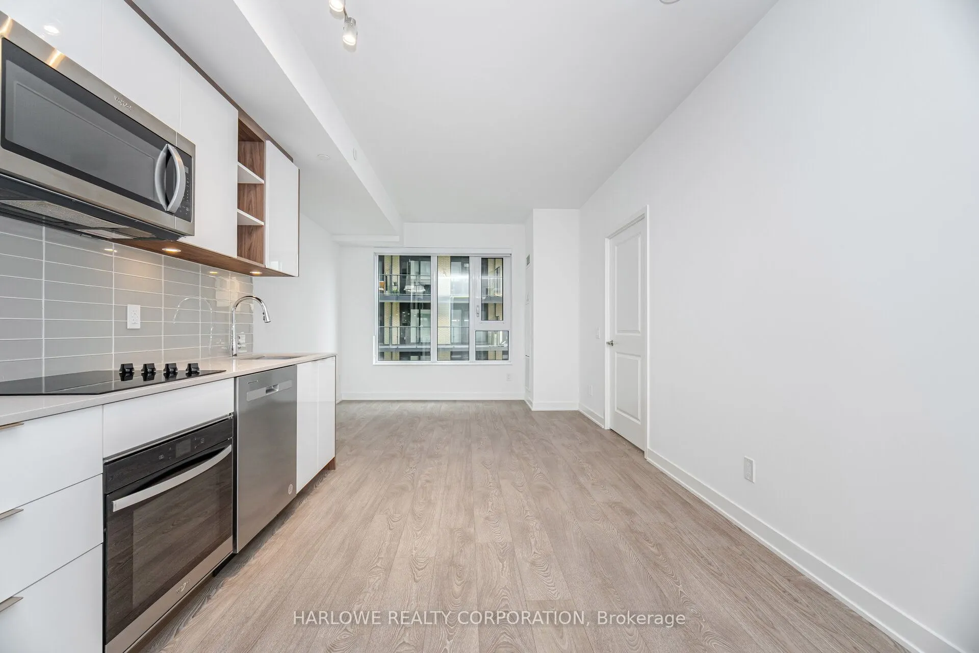 543 Richmond Street W, #532