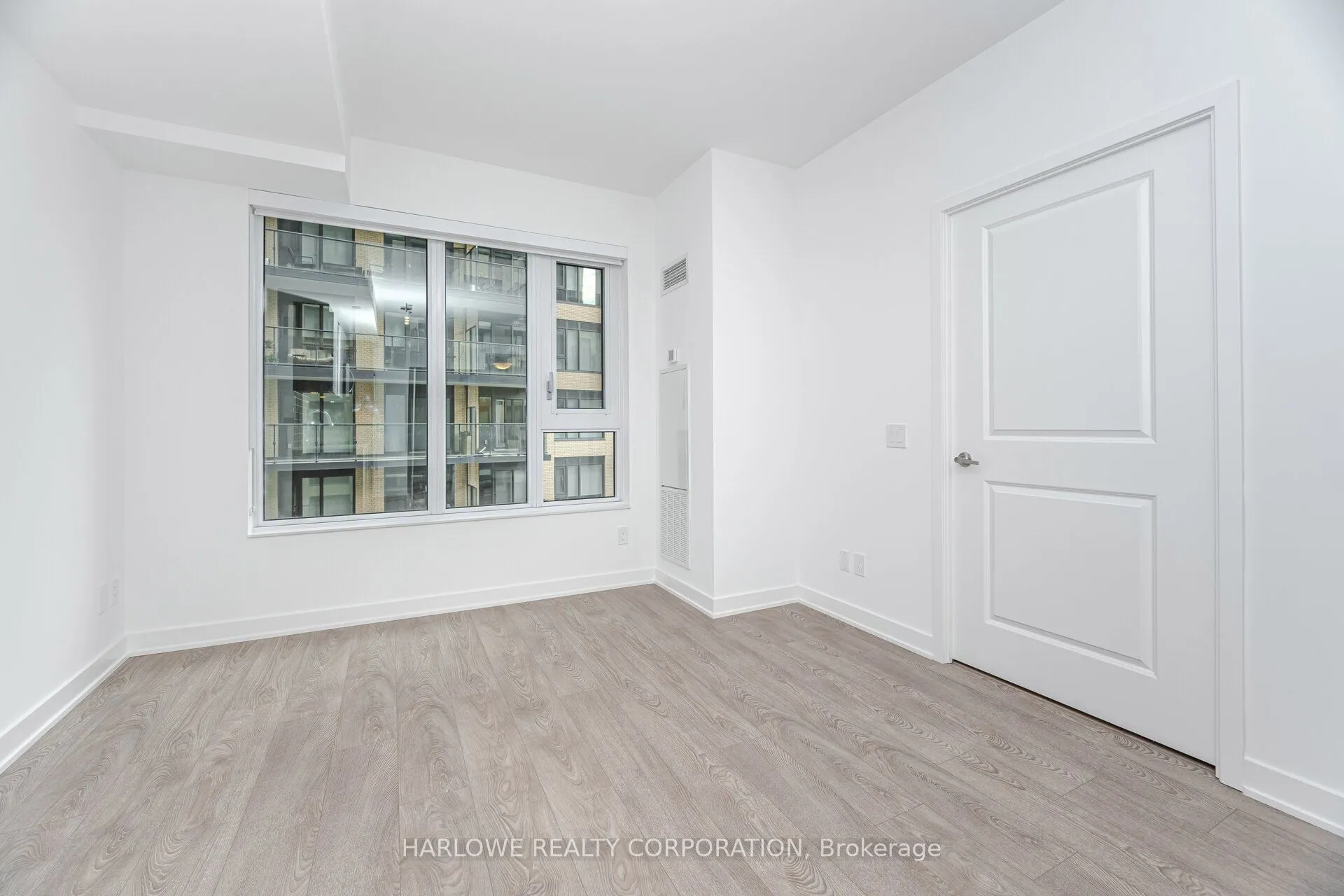 543 Richmond Street W, #532