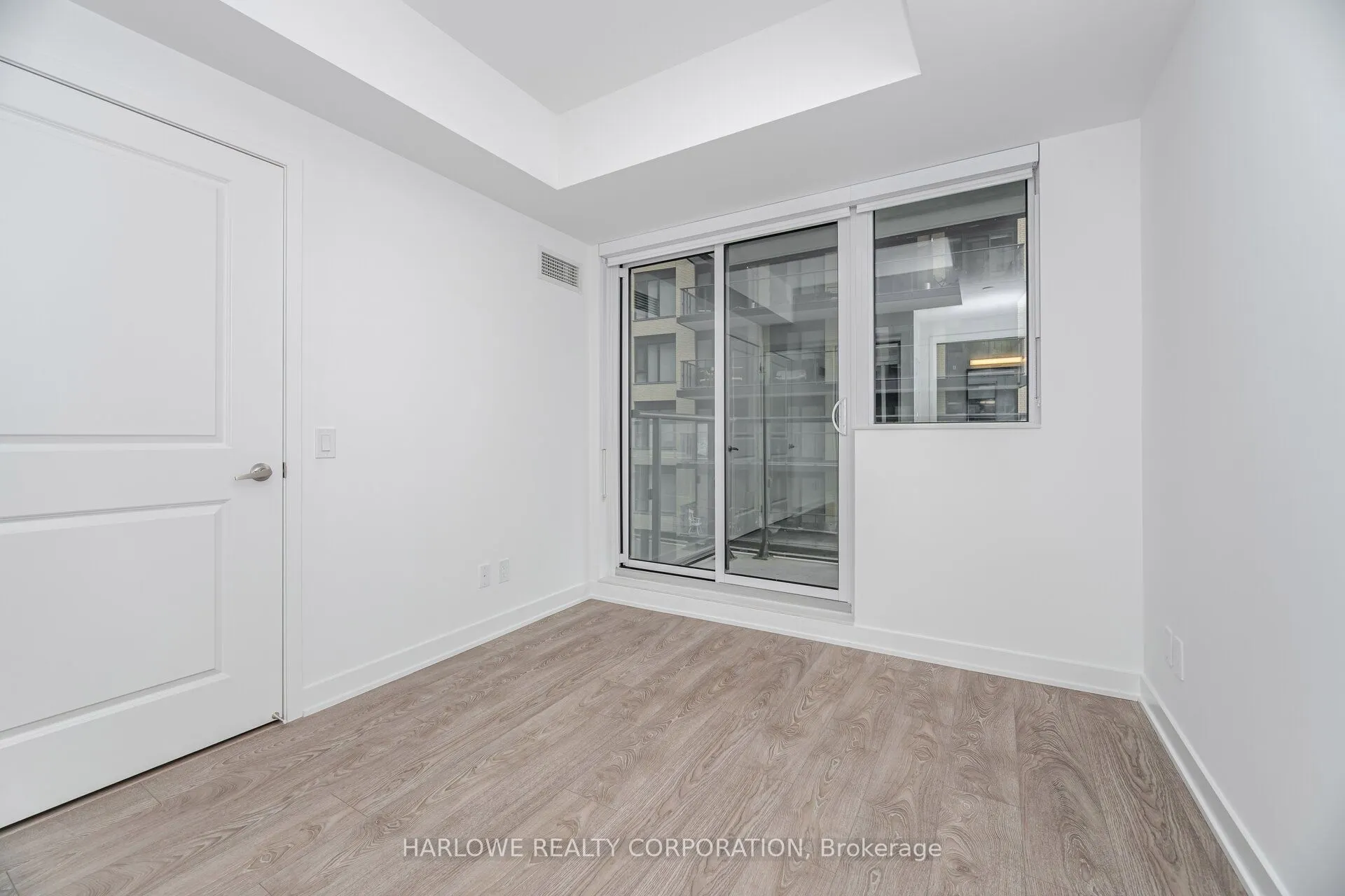 543 Richmond Street W, #532