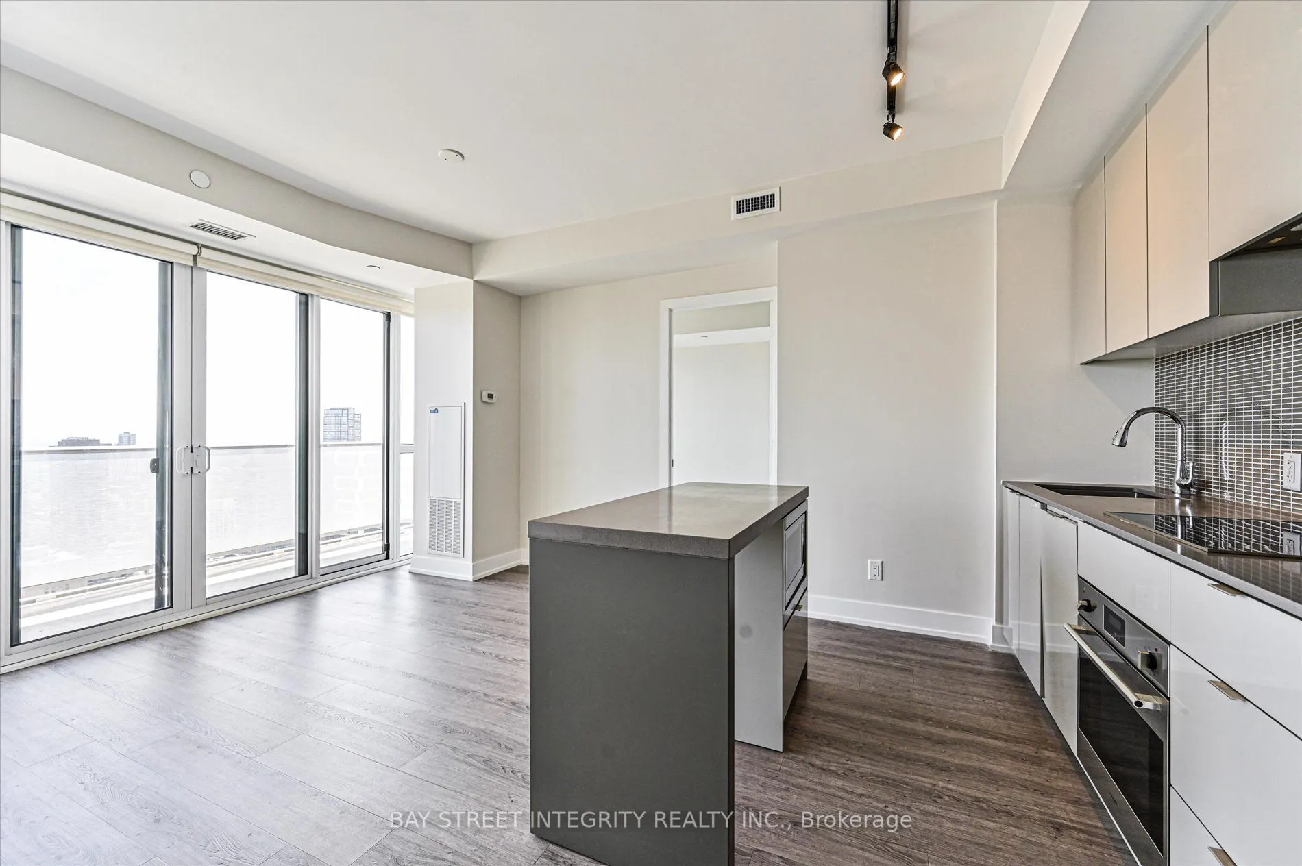 7 Grenville Street, #3807