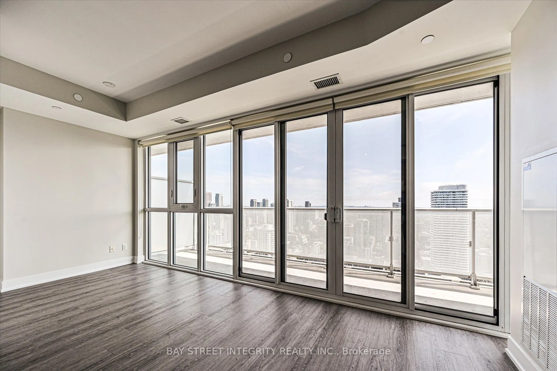 7 Grenville Street, #3807