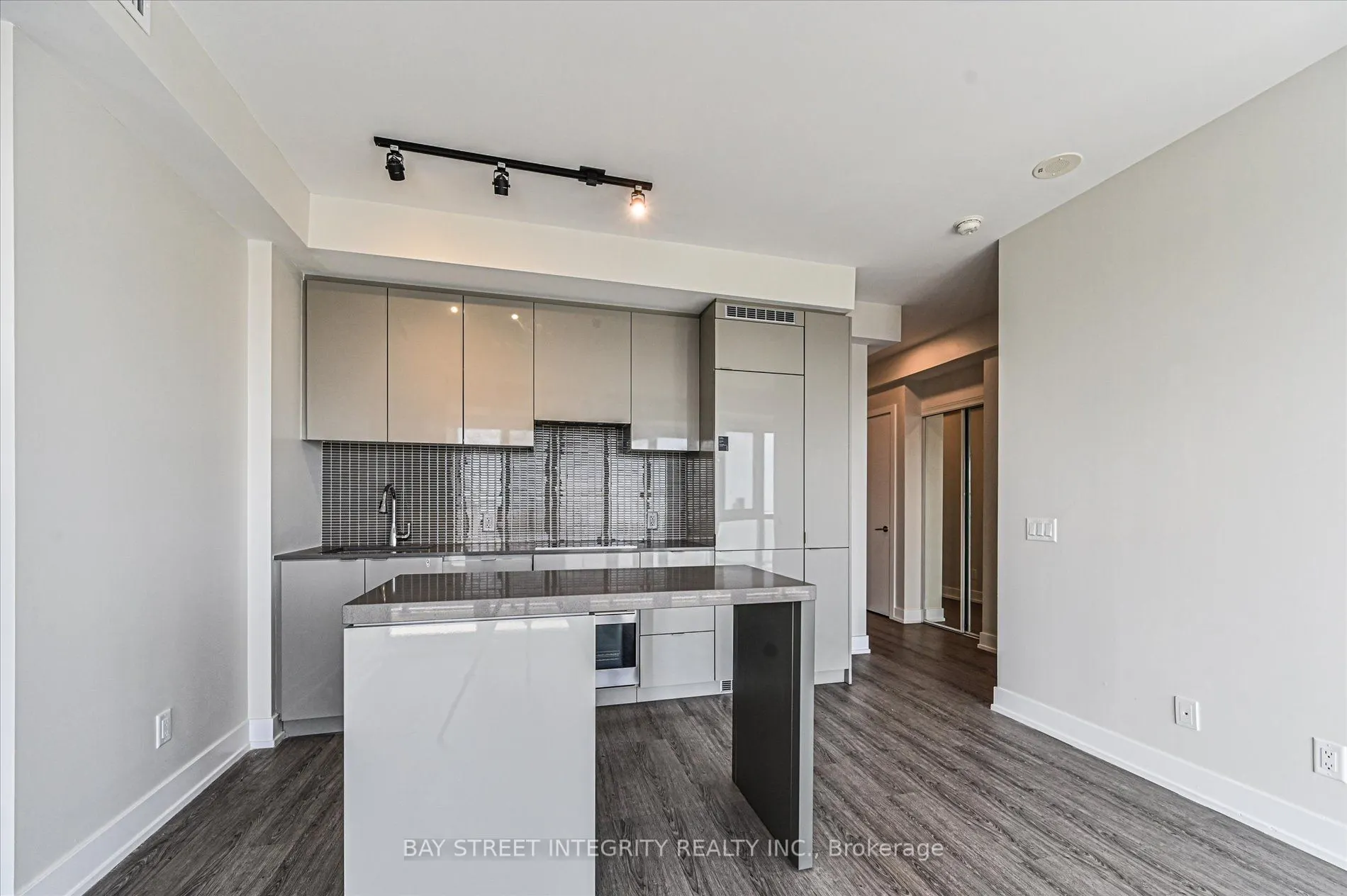 7 Grenville Street, #3807