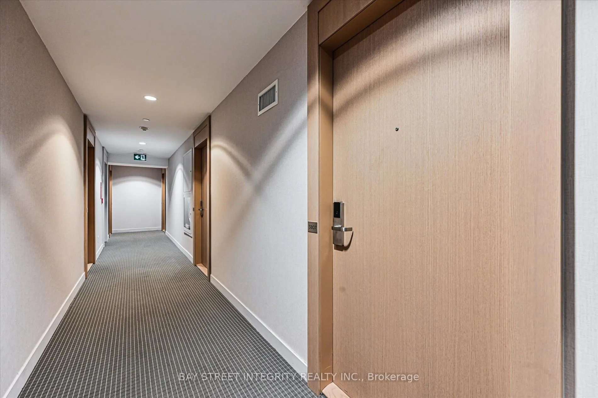 7 Grenville Street, #3807