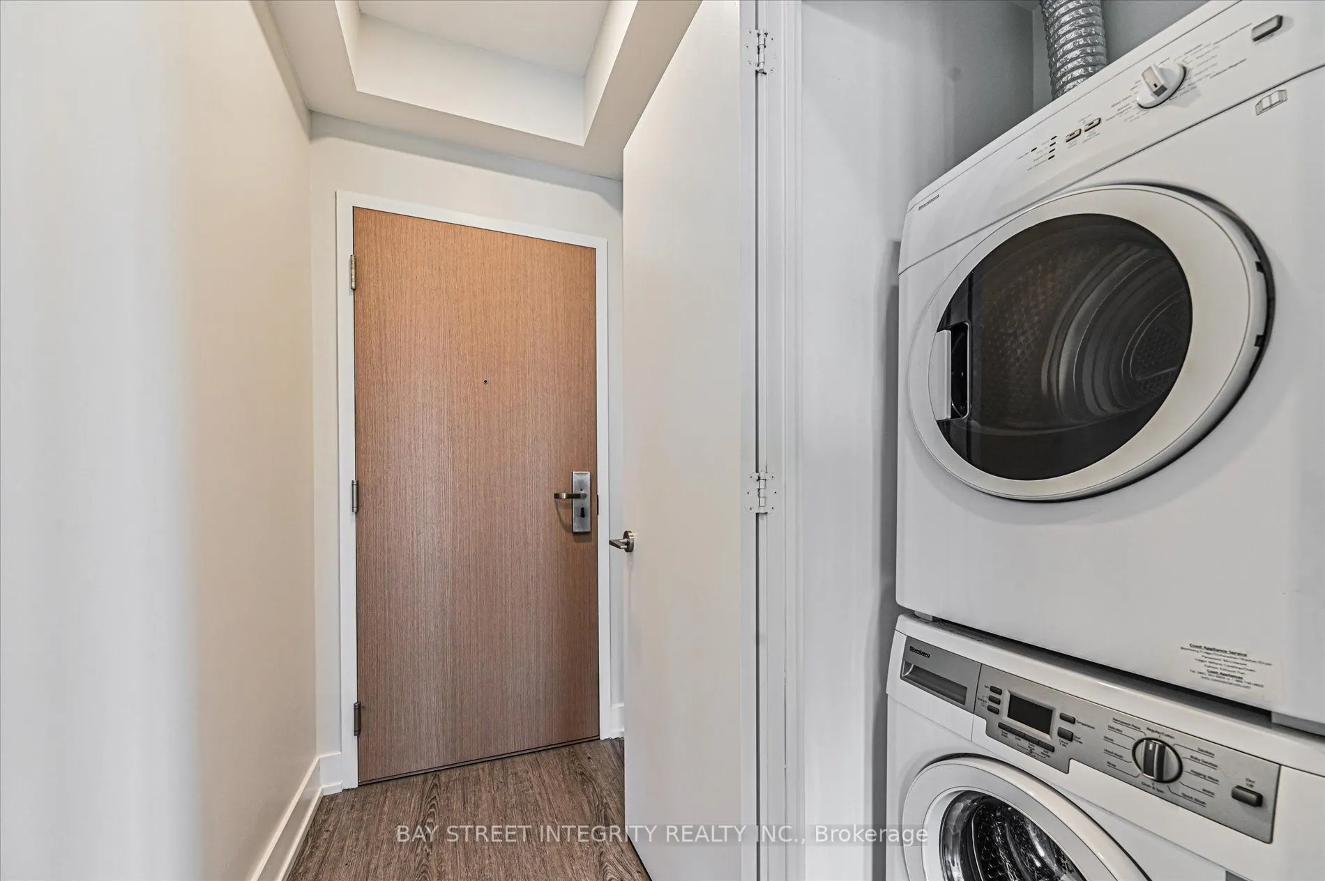7 Grenville Street, #3807