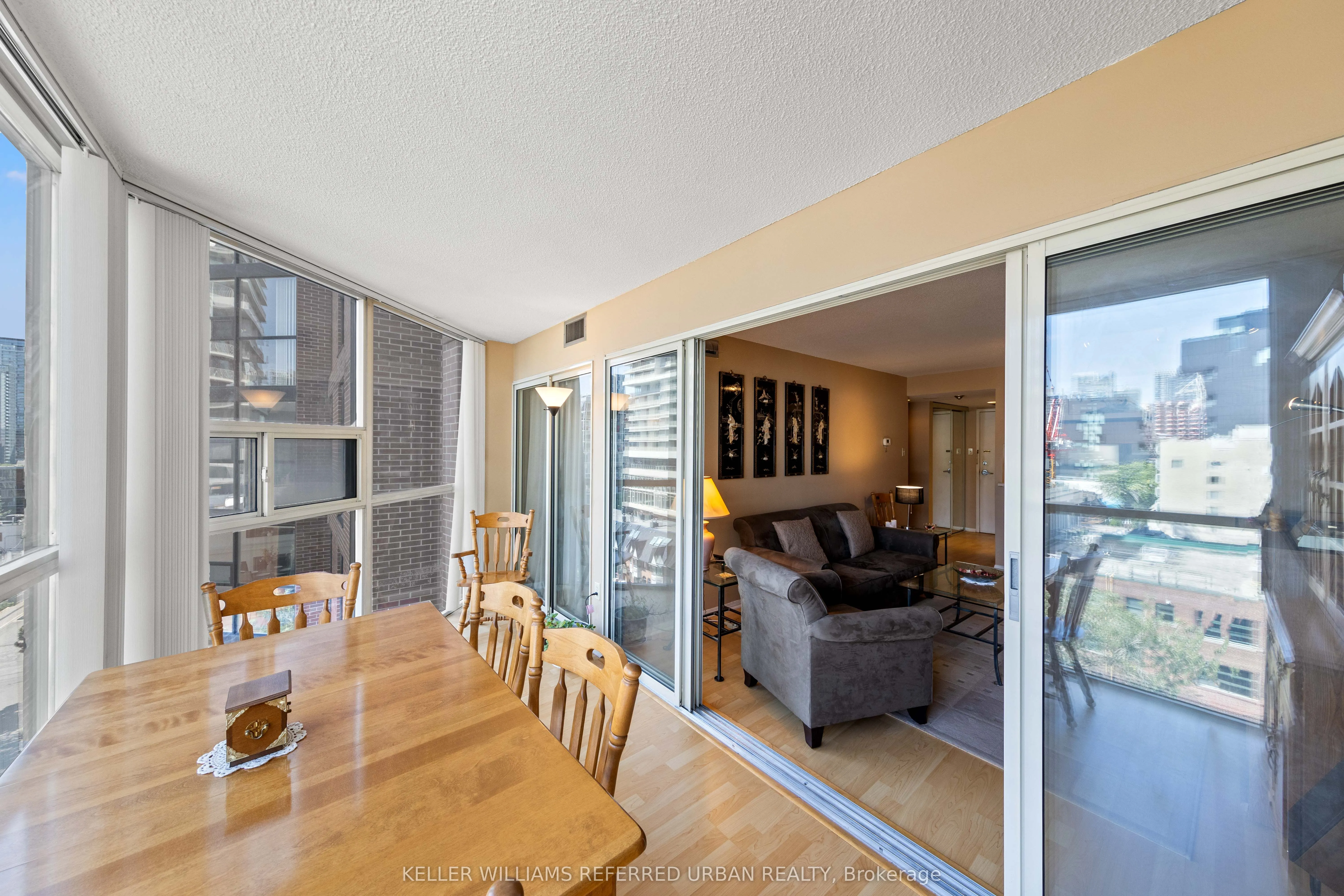 705 King Street W, #802