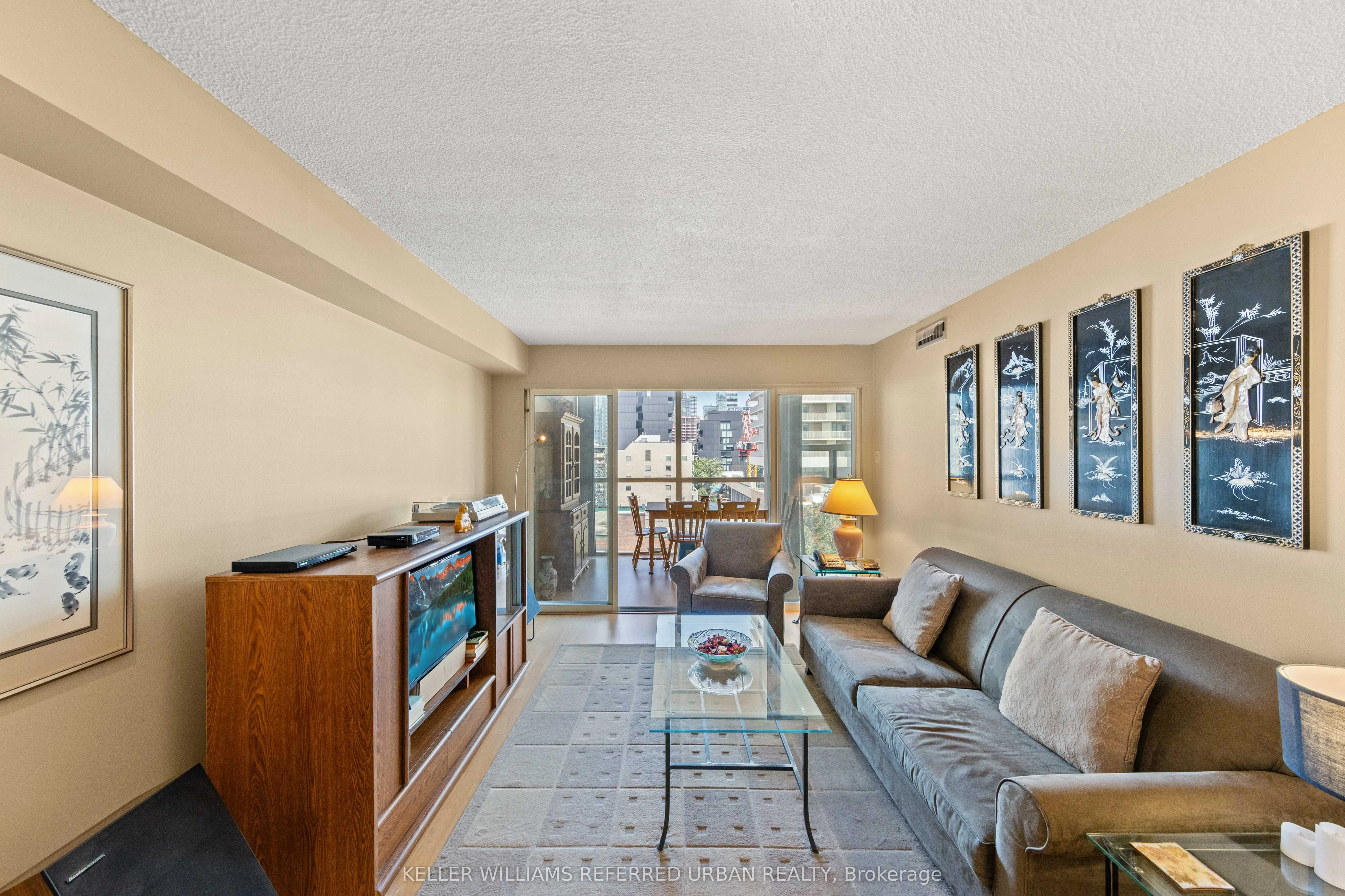 705 King Street W, #802