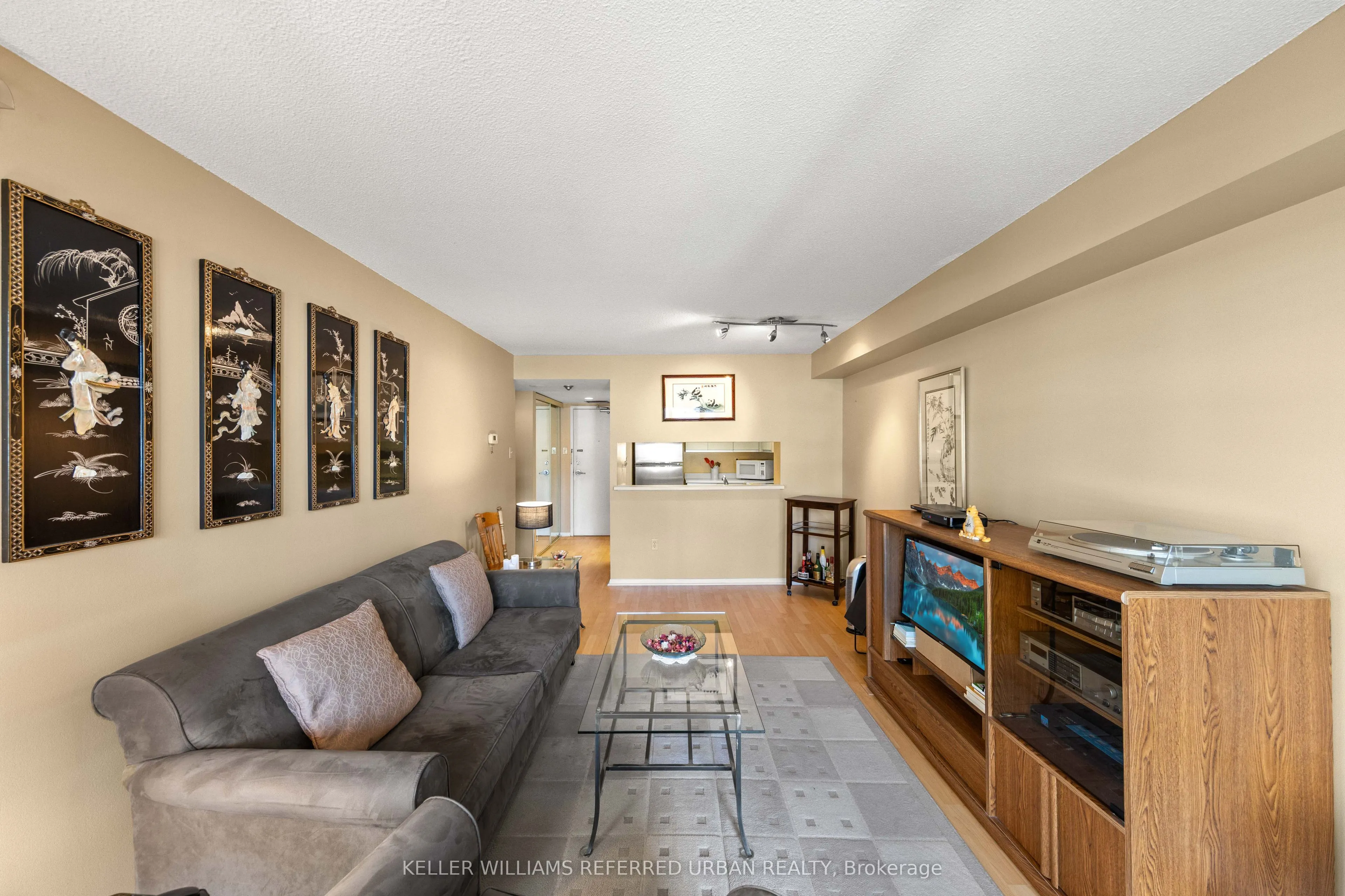 705 King Street W, #802