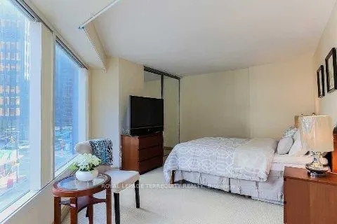 33 University Avenue, #406