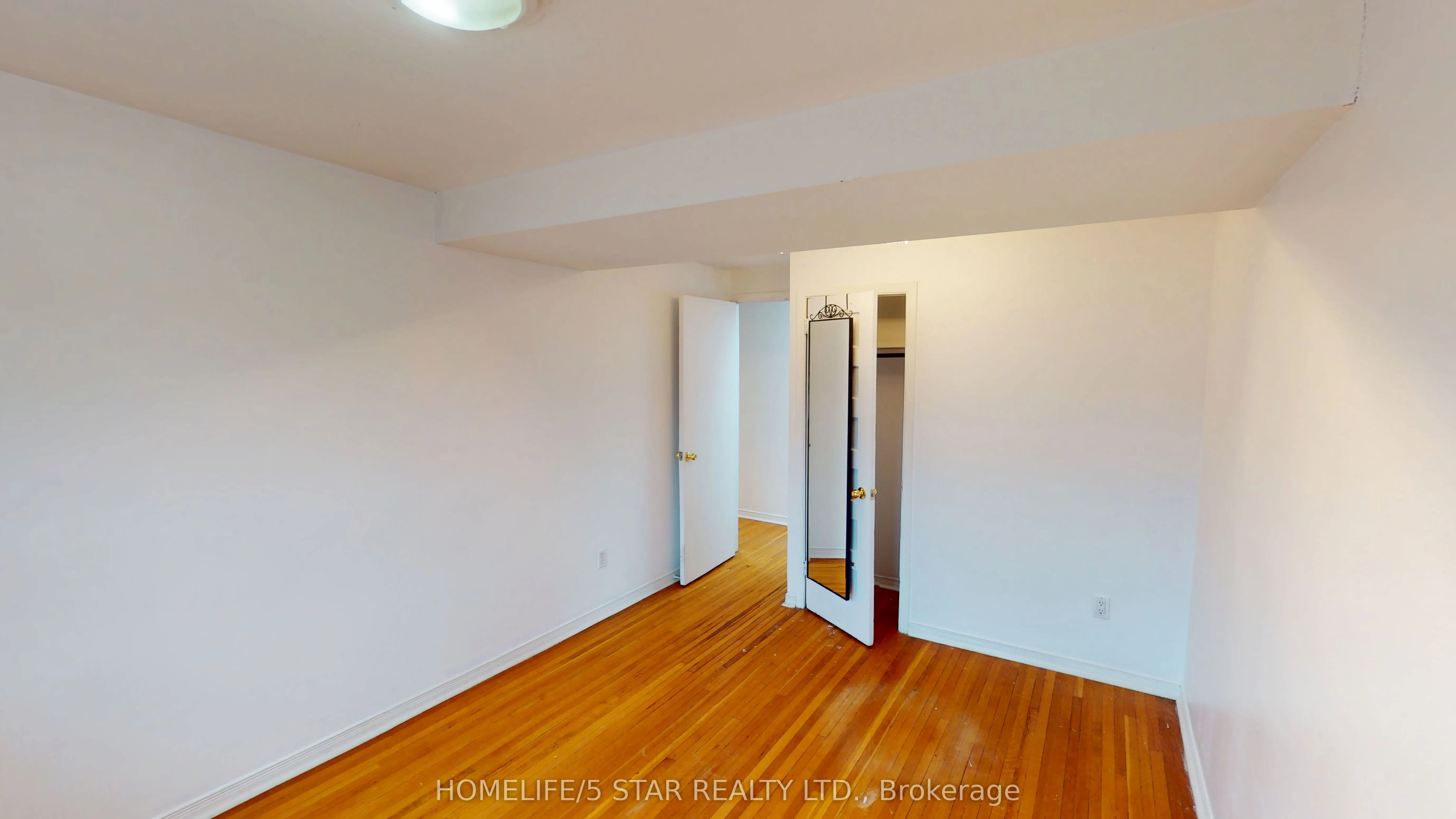 37 Bellwoods Avenue, #A