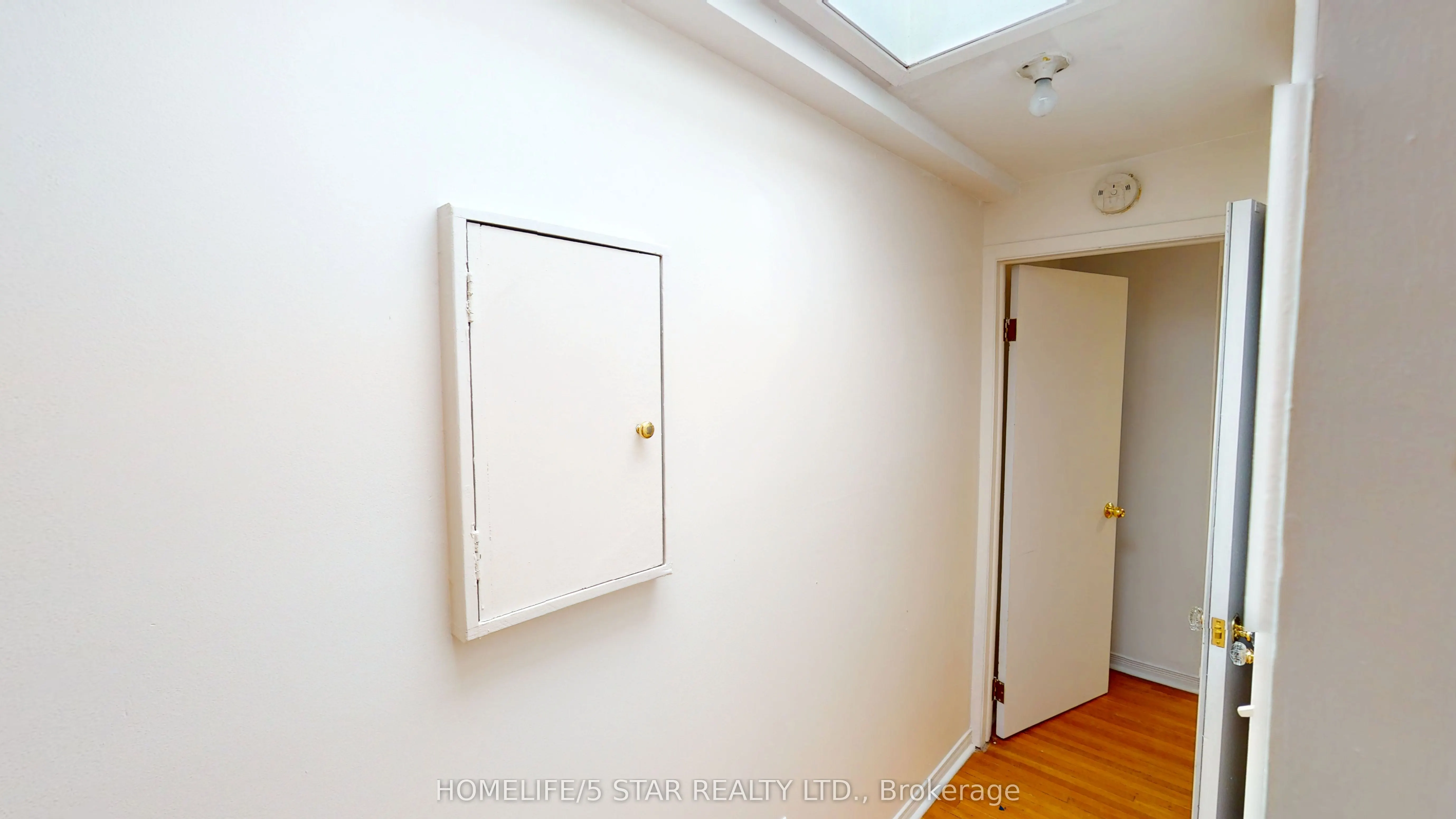 37 Bellwoods Avenue, #A