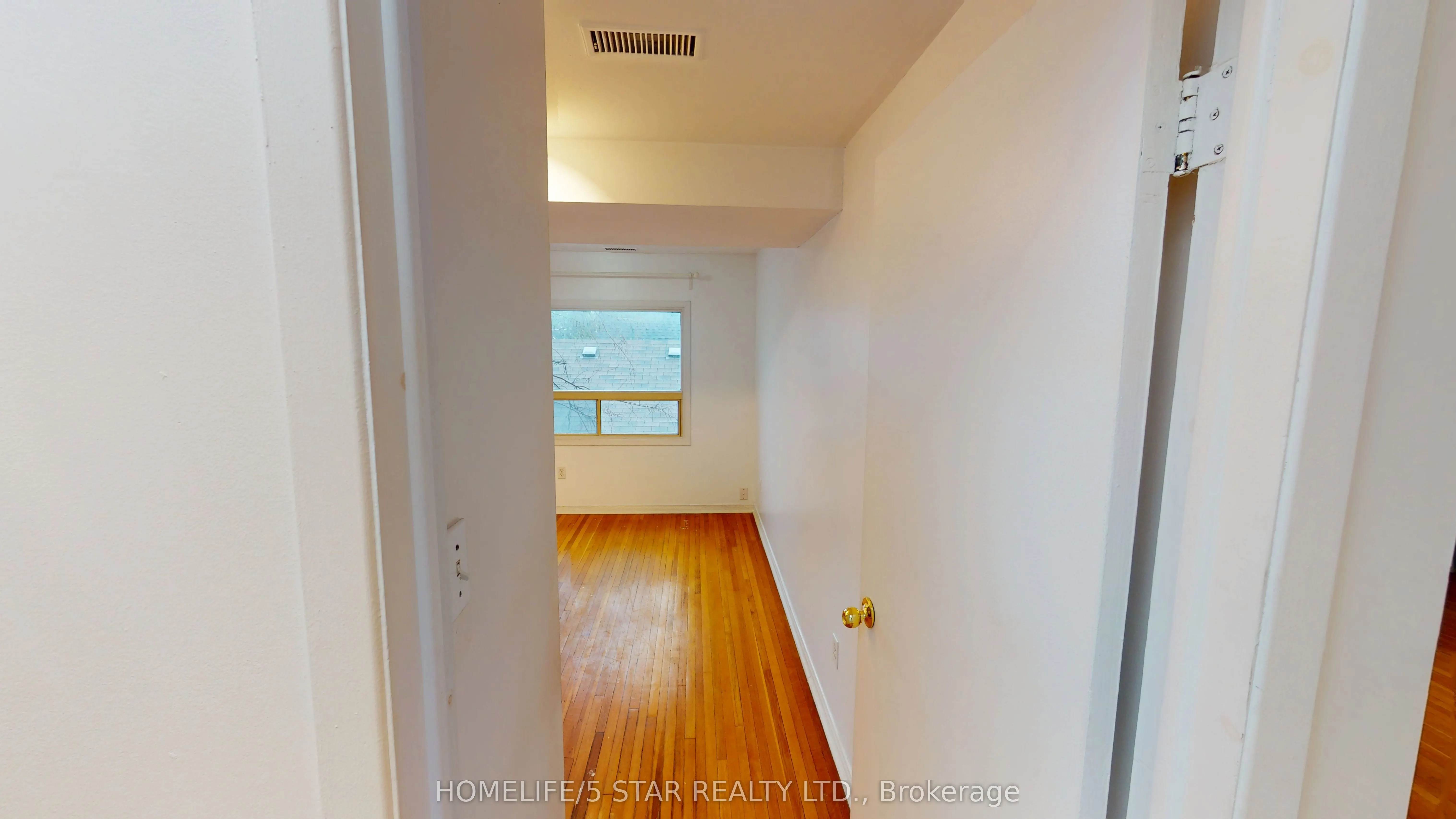 37 Bellwoods Avenue, #A