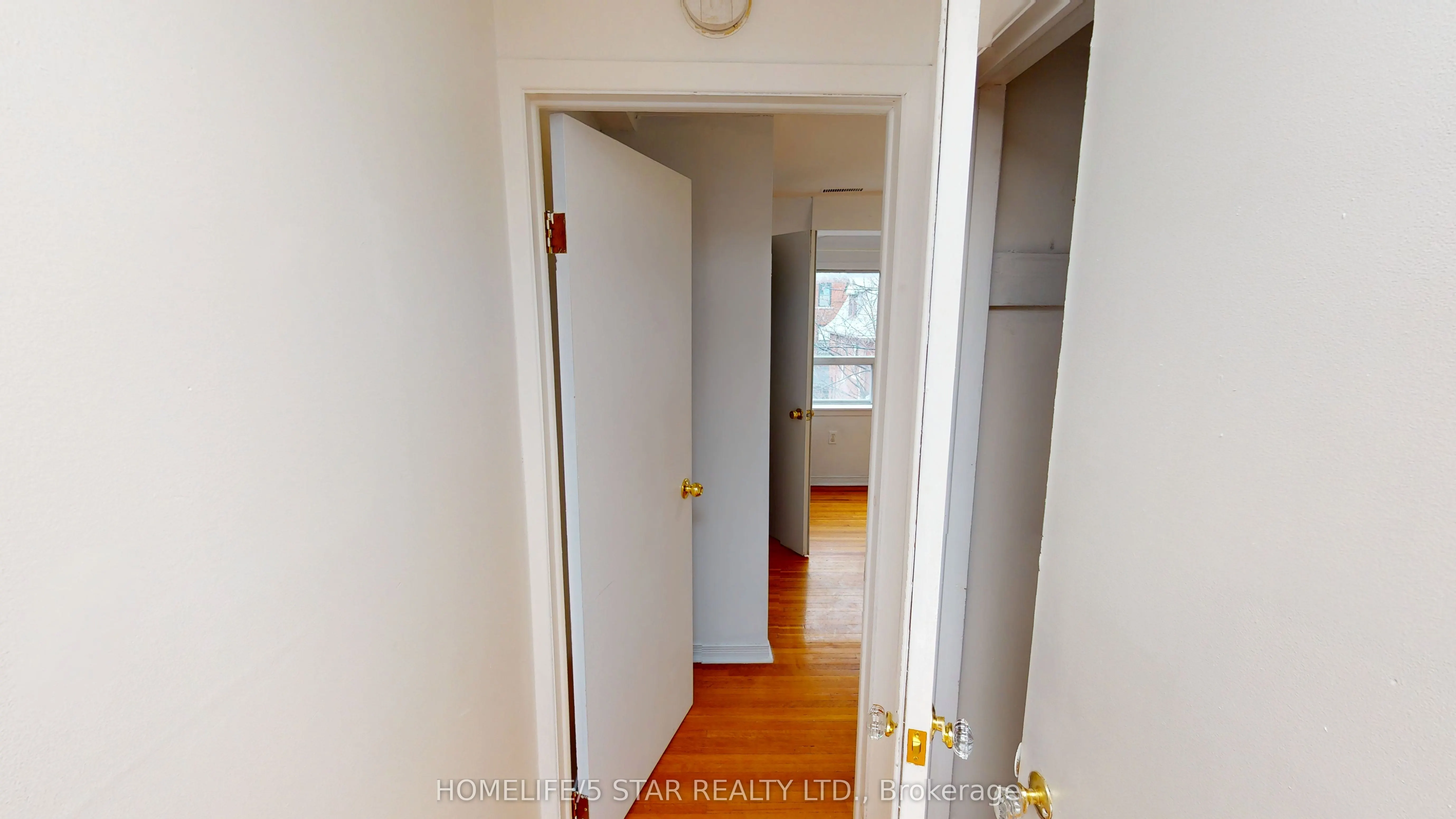 37 Bellwoods Avenue, #A