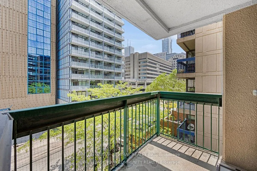80 St Patrick Street, #425