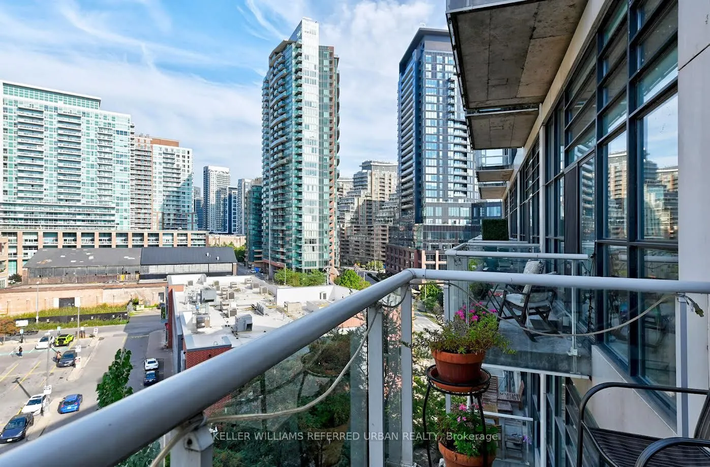 43 Hanna Avenue, #608