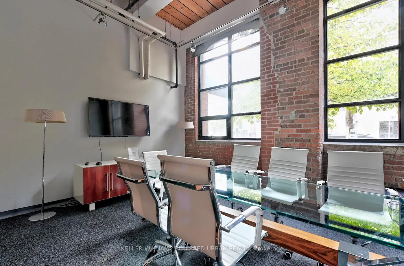 43 Hanna Avenue, #608