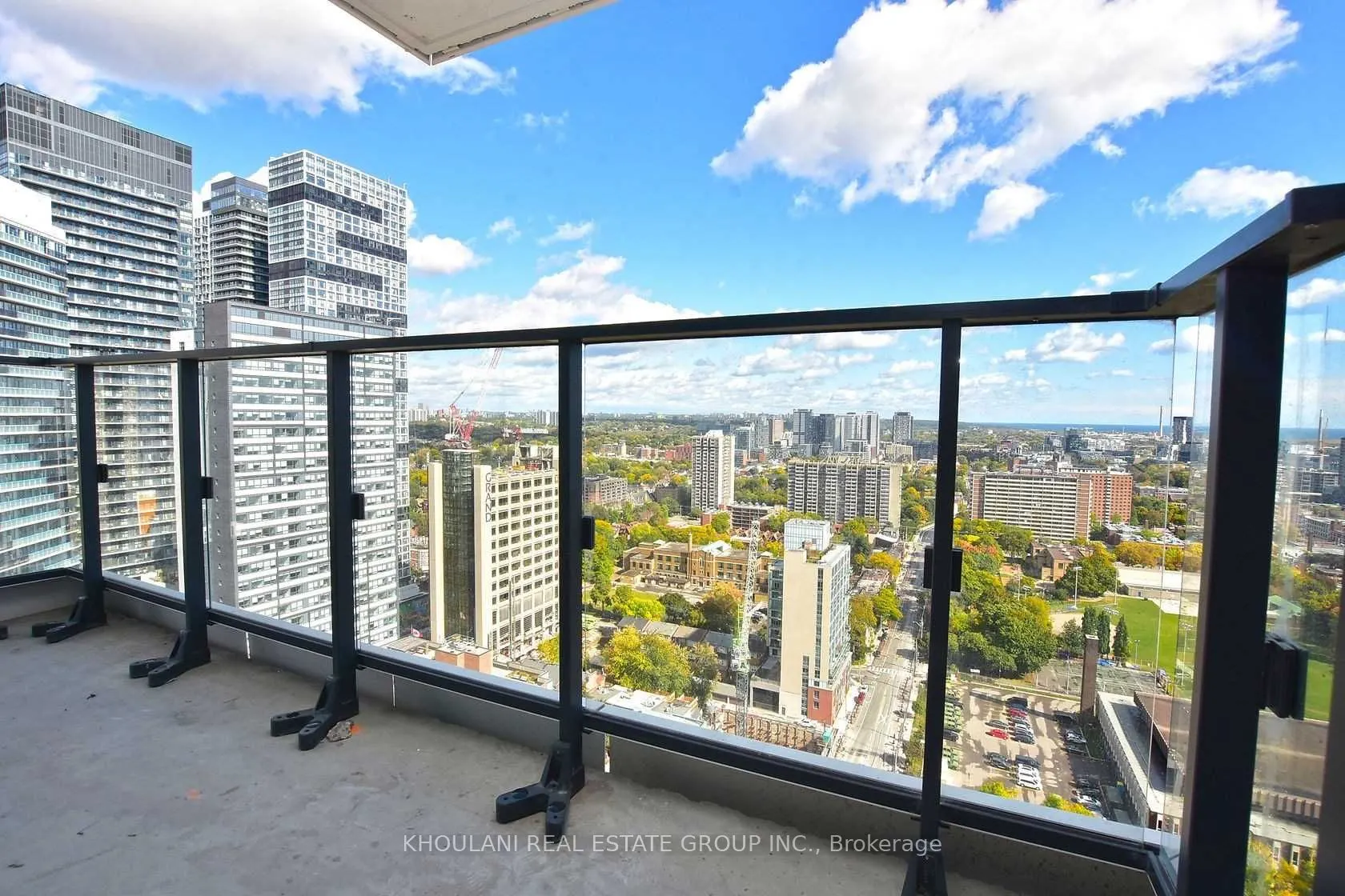 77 Shuter Street, #3110