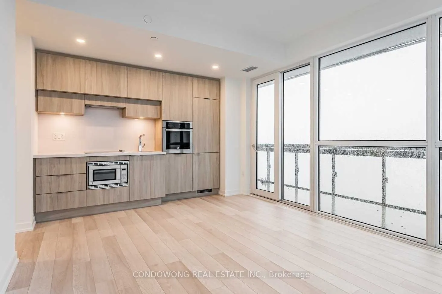 39 Roehampton Avenue, #4103