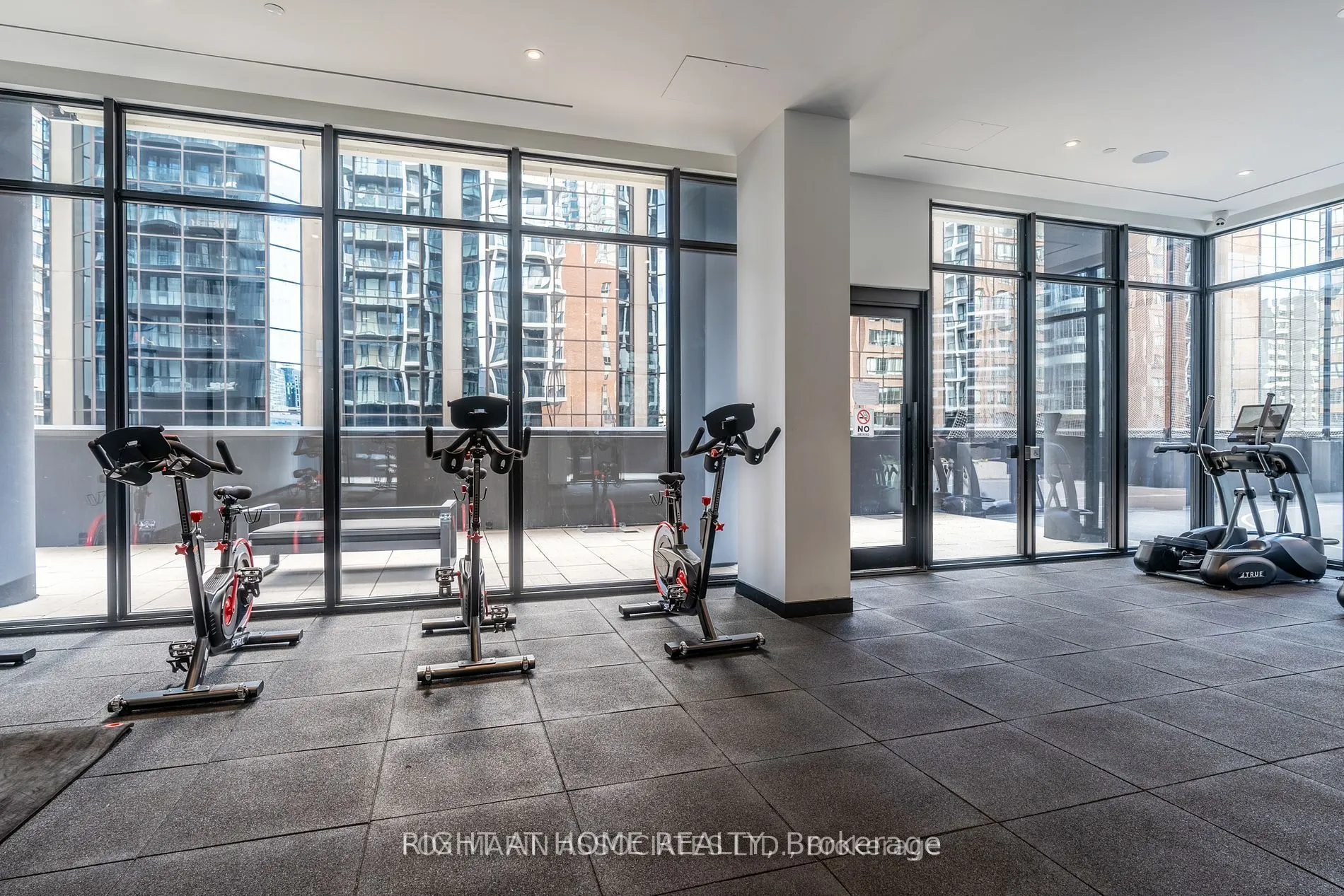 20 Edward Street, #408