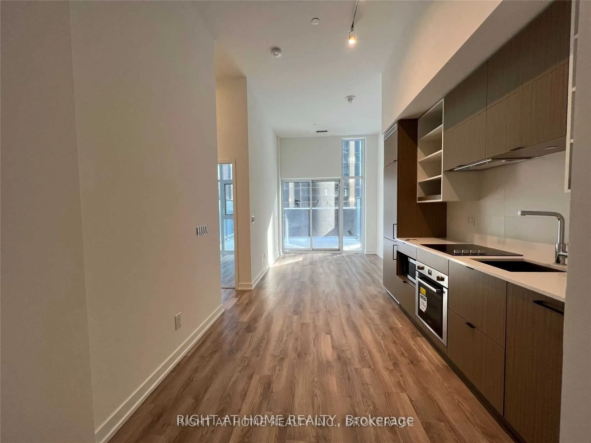 20 Edward Street, #408