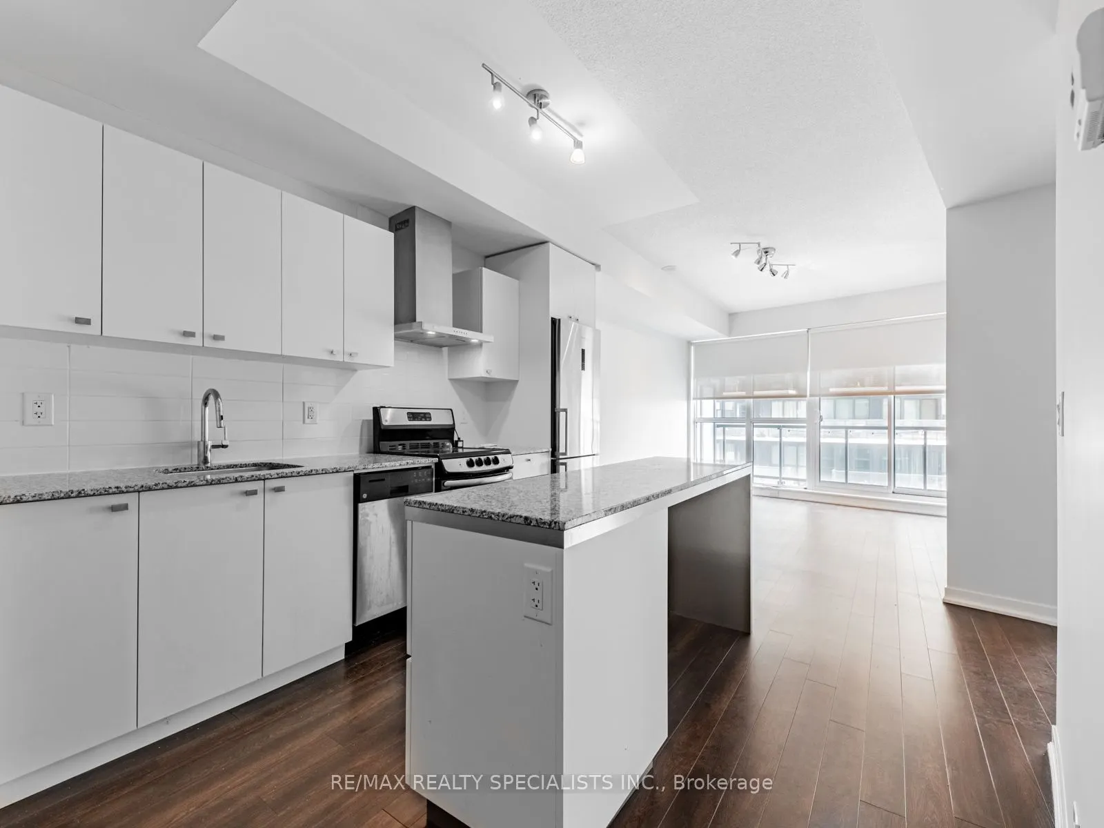 51 East Liberty Street, #2008