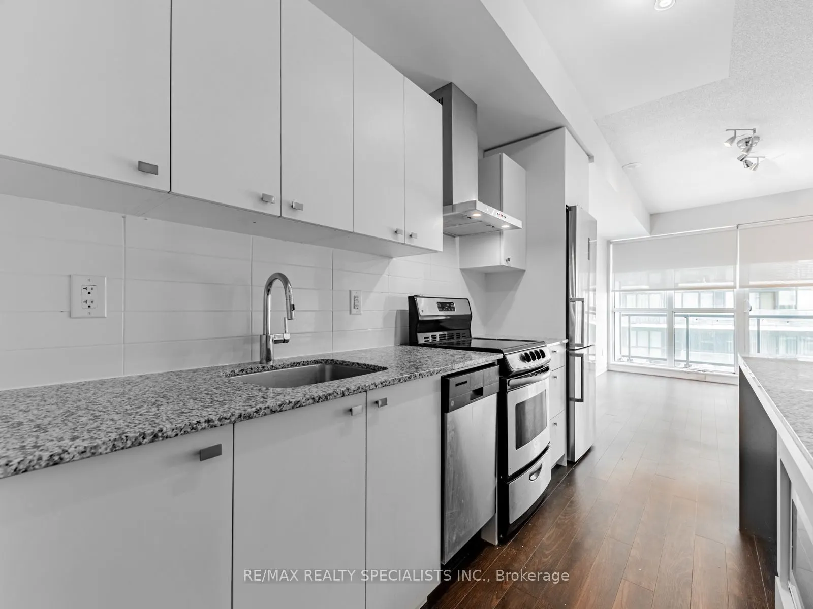 51 East Liberty Street, #2008