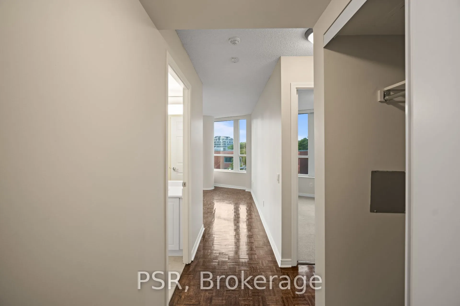 515 Rosewell Avenue, #409