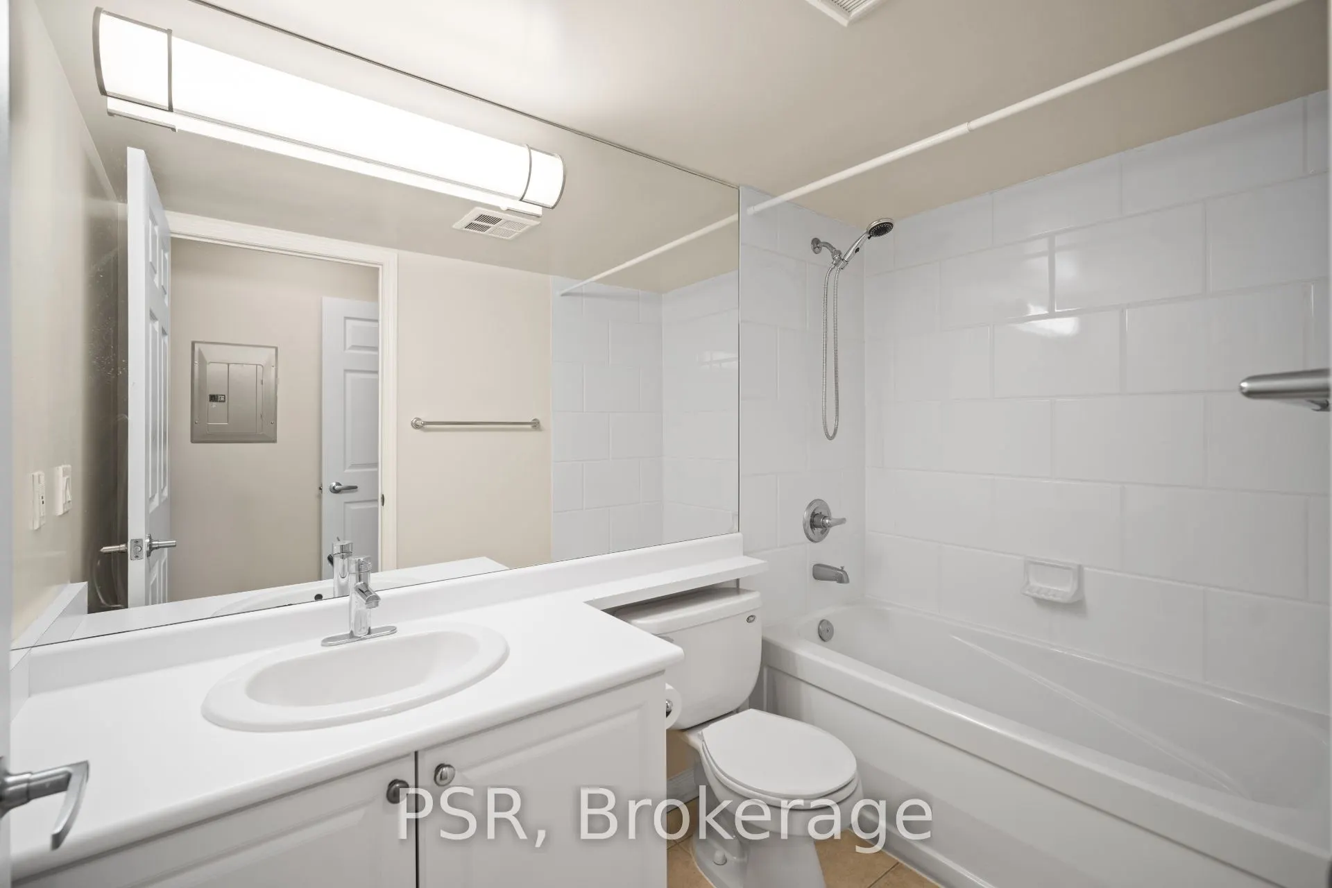 515 Rosewell Avenue, #409