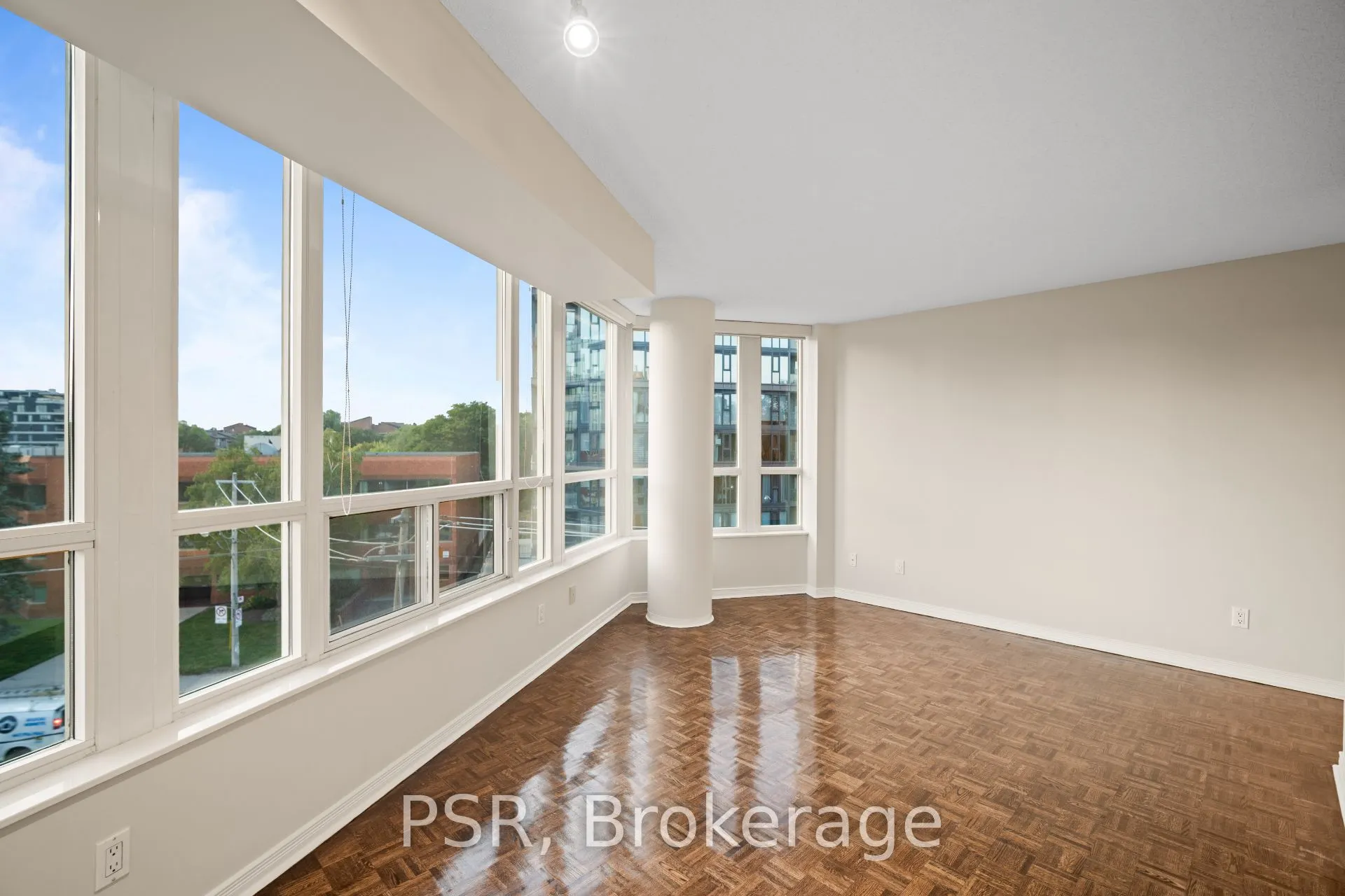 515 Rosewell Avenue, #409