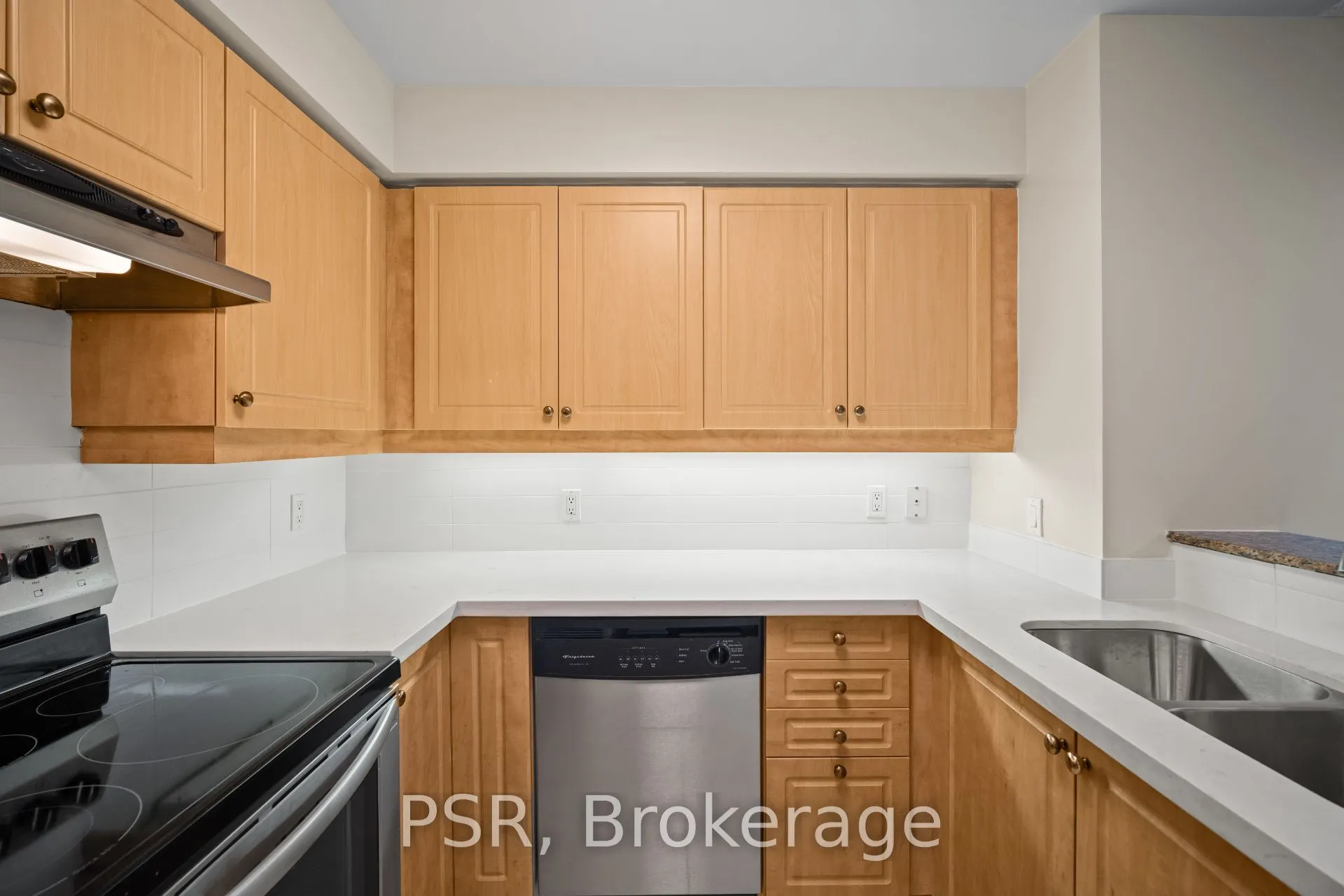 515 Rosewell Avenue, #409