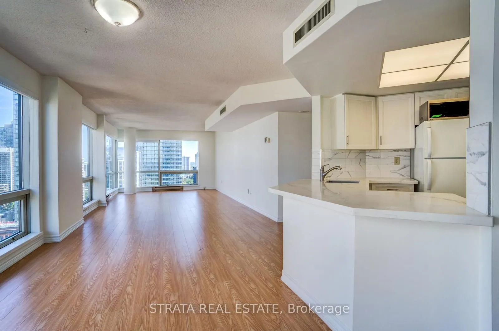 1001 Bay Street, #2104