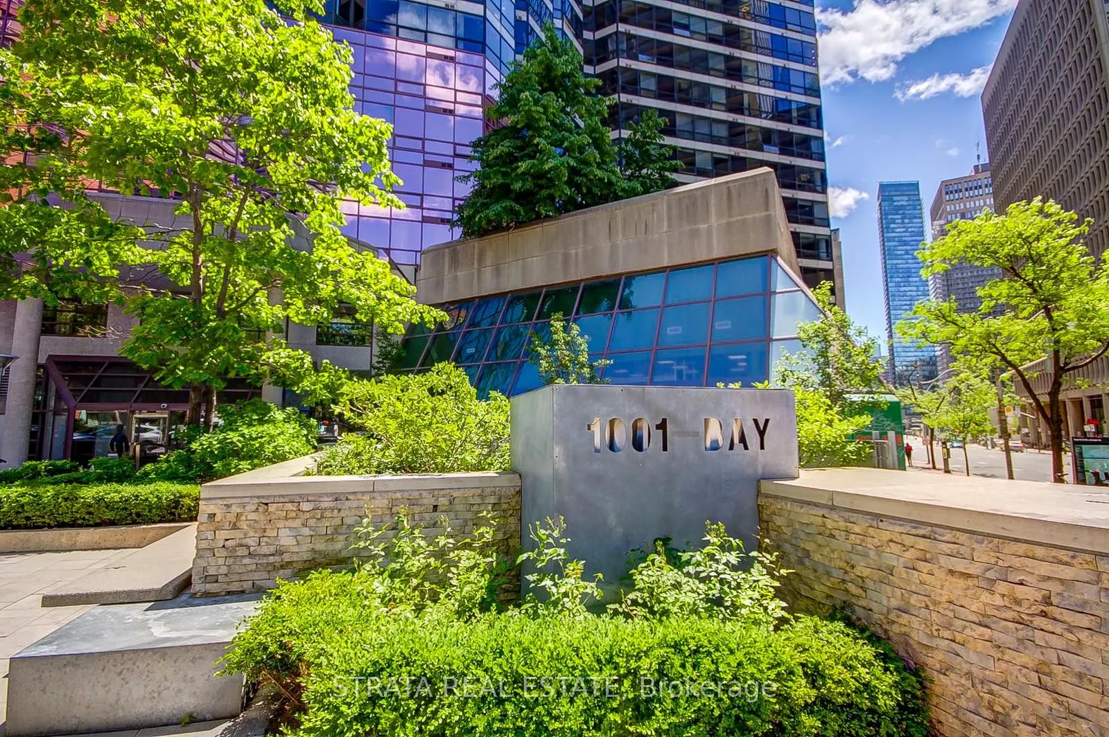 1001 Bay Street, #2104