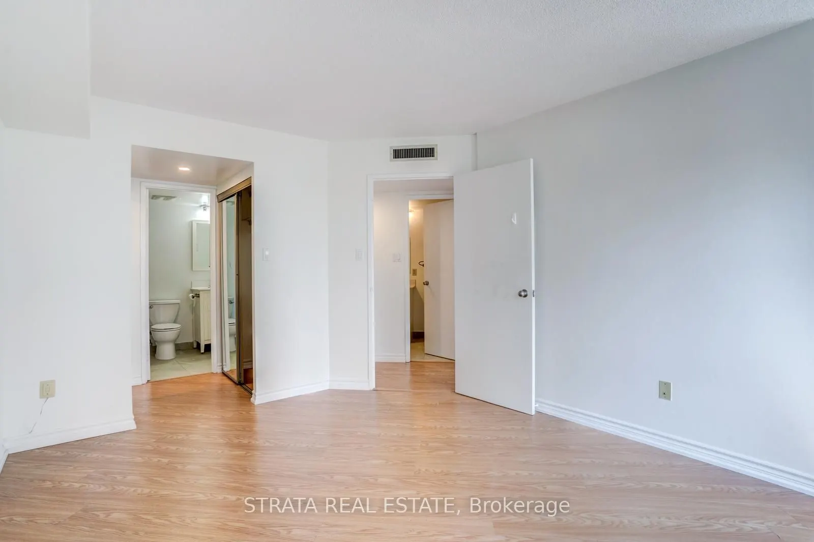 1001 Bay Street, #2104