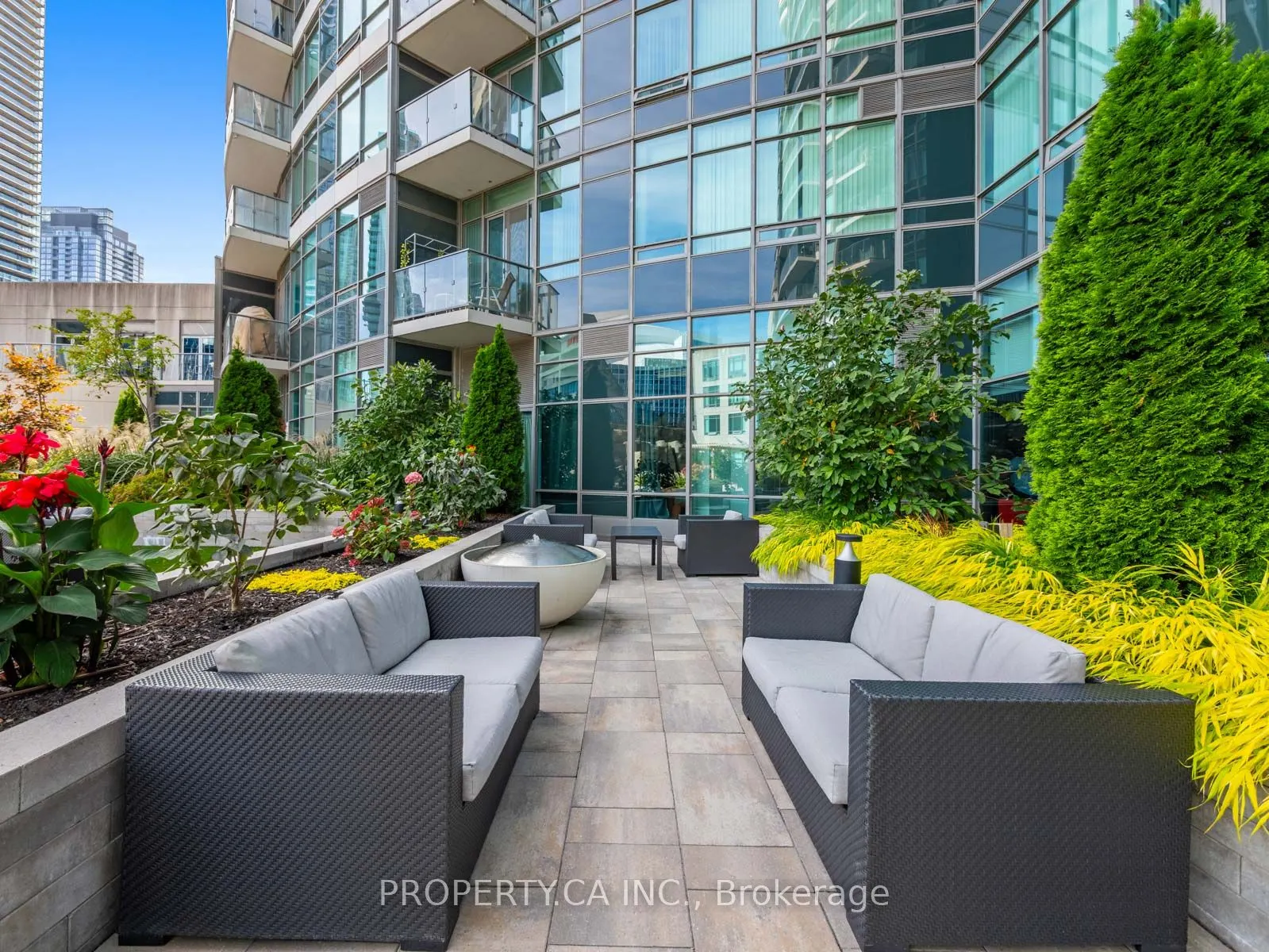 361 Front Street W, #2110