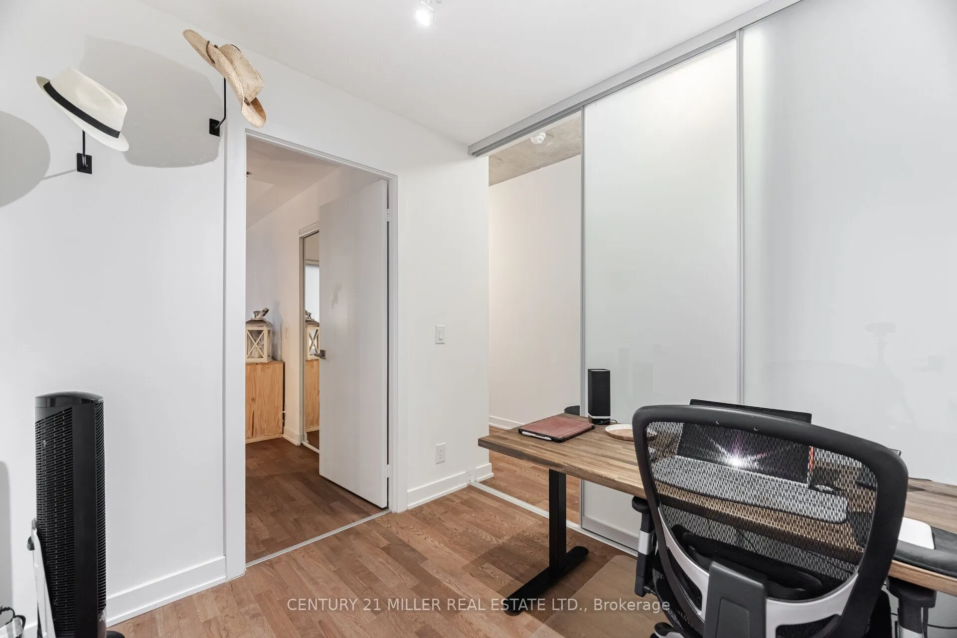 15 Beverley Street, #301