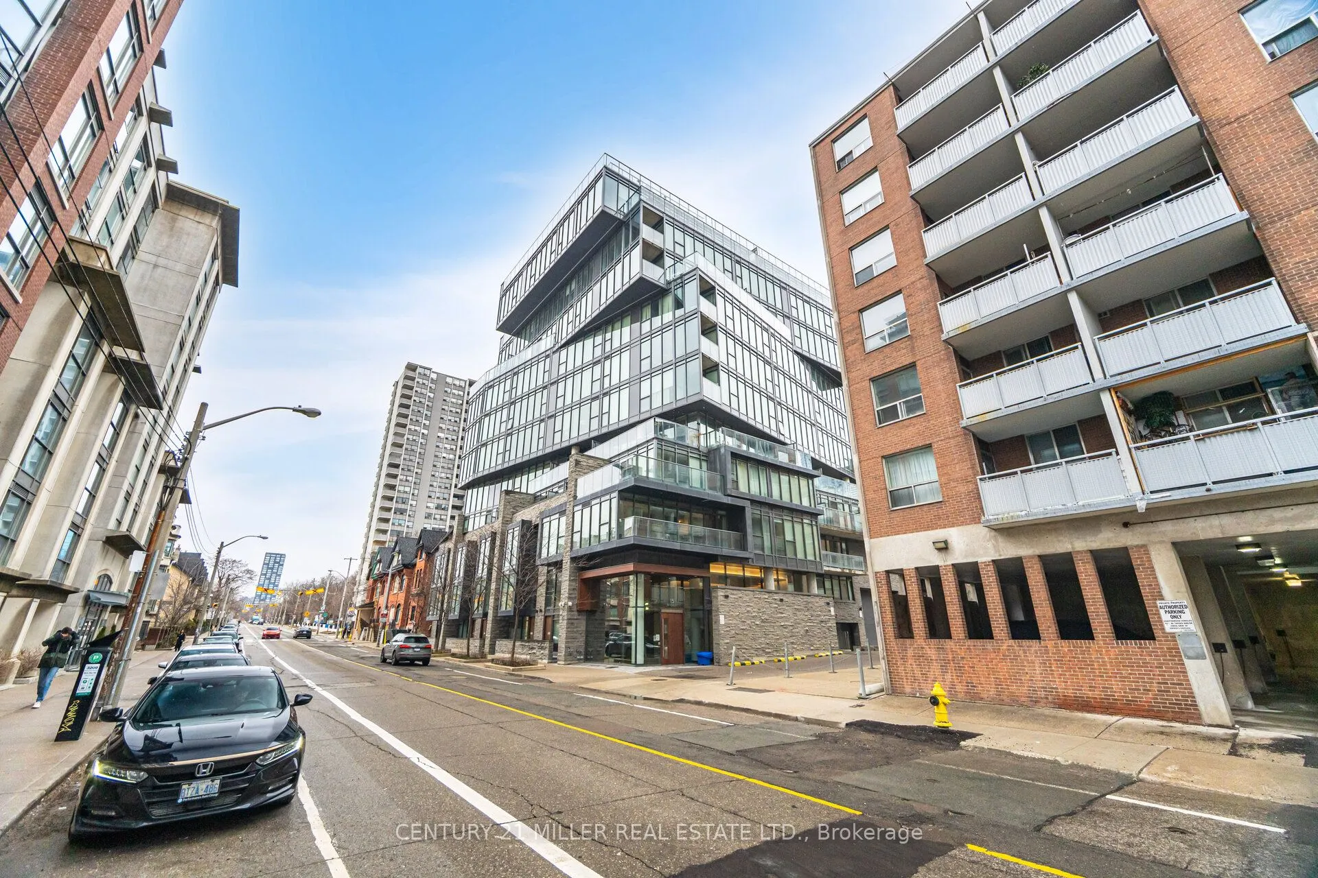 15 Beverley Street, #301
